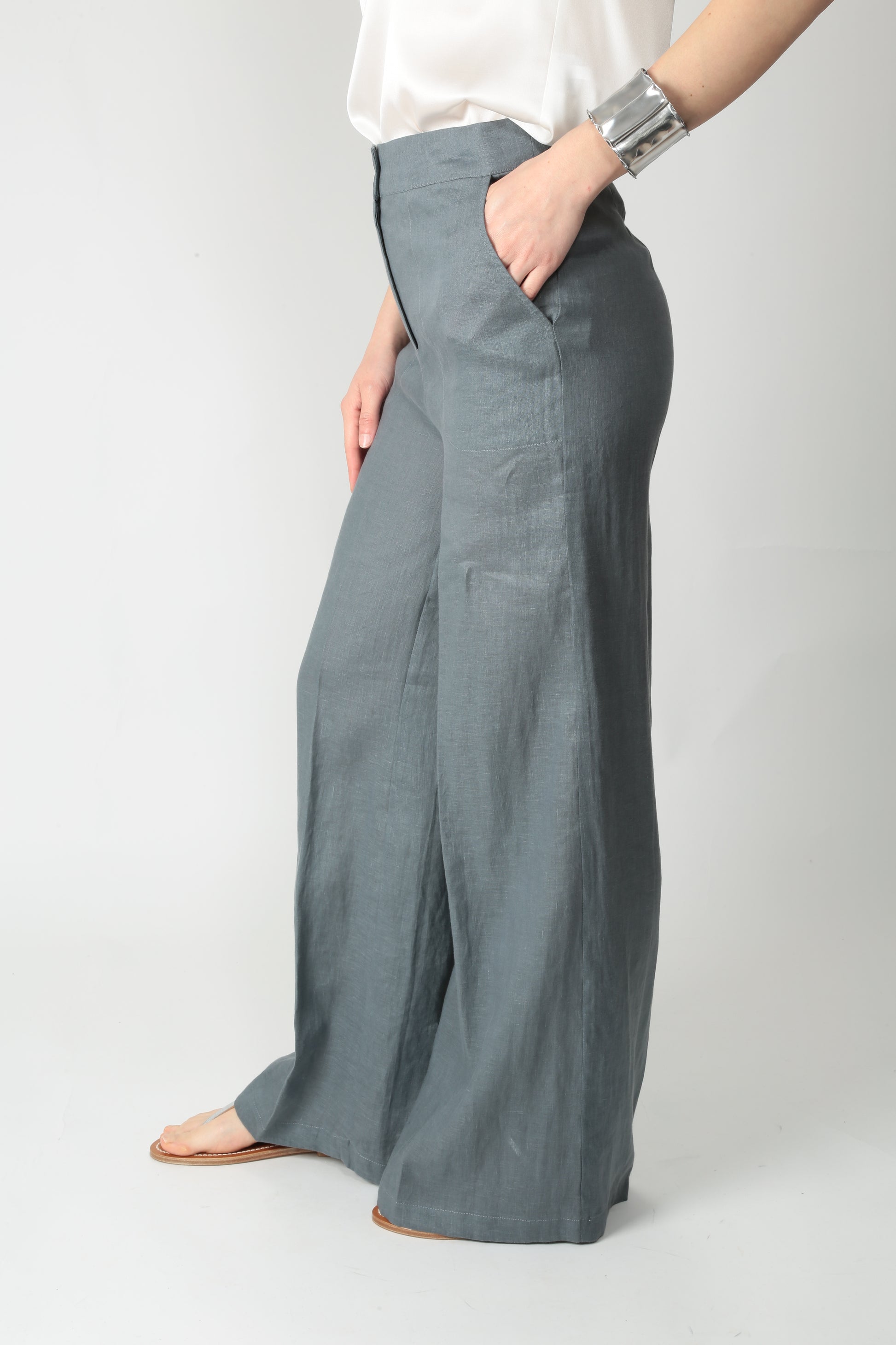https://admin.shopify.com/store/gulieshop/products/15318341321053#:~:text=https%3A//www.gulieshop.it%20%E2%80%BA%20products%20%E2%80%BA%20maida%2Dmila%2Dpantalone%2Din%2Dlino%2D251m1311