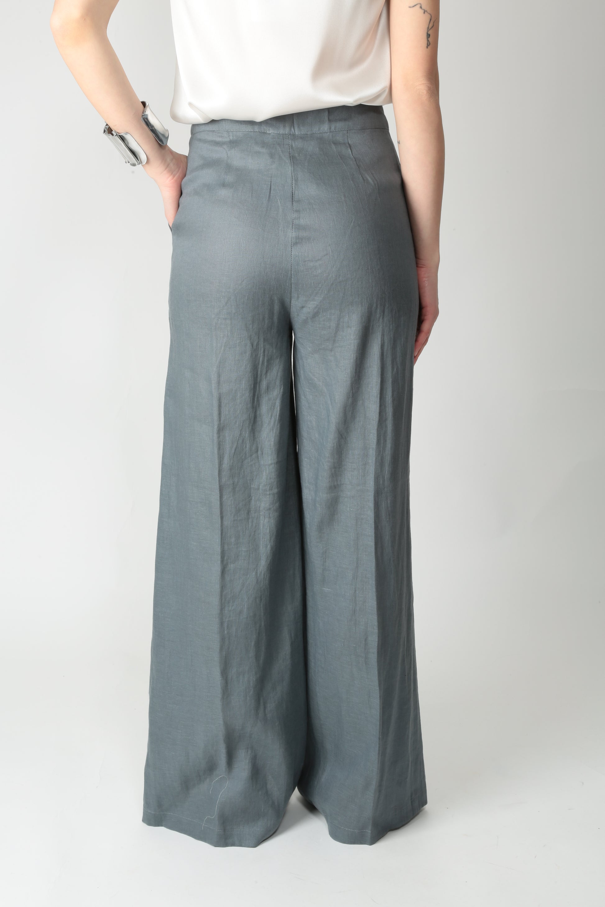 https://admin.shopify.com/store/gulieshop/products/15318341321053#:~:text=https%3A//www.gulieshop.it%20%E2%80%BA%20products%20%E2%80%BA%20maida%2Dmila%2Dpantalone%2Din%2Dlino%2D251m1311