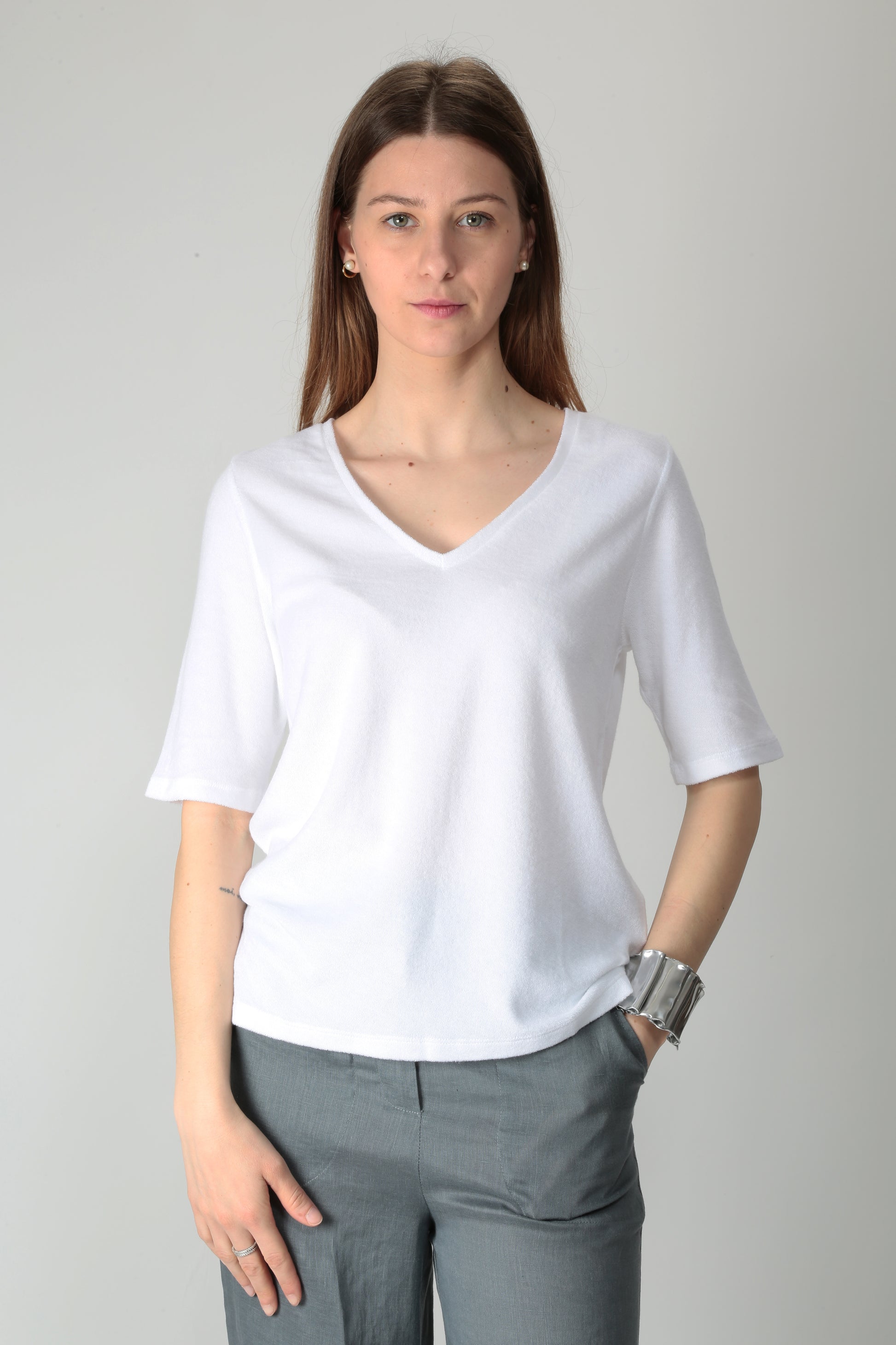 https://admin.shopify.com/store/gulieshop/products/15318370845021#:~:text=https%3A//www.gulieshop.it%20%E2%80%BA%20products%20%E2%80%BA%20majestic%2Dt%2Dshirt%2Din%2Dspugna%2Dm242%2Dfts971%2D1