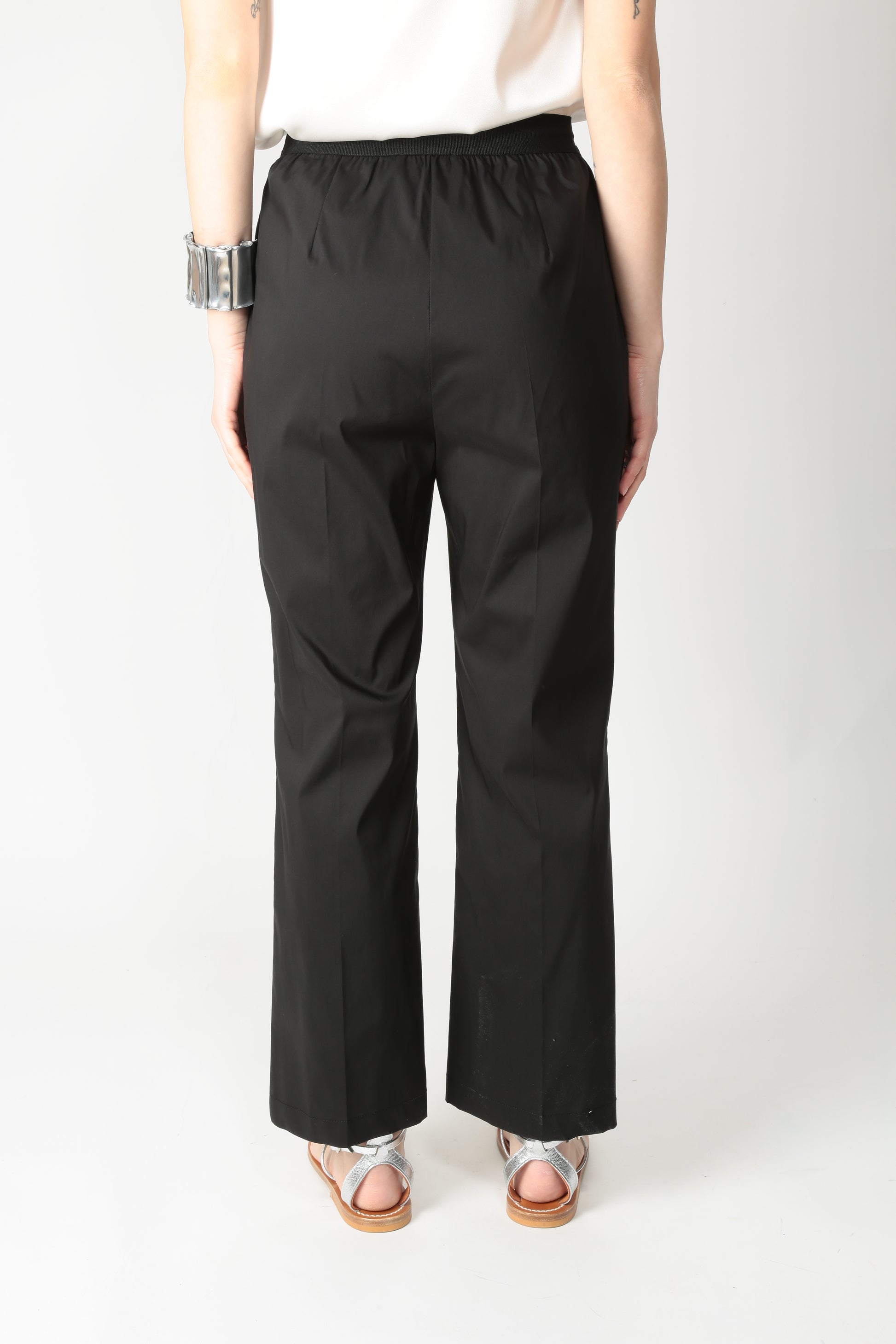 https://admin.shopify.com/store/gulieshop/products/15318316417373#:~:text=https%3A//www.gulieshop.it%20%E2%80%BA%20products%20%E2%80%BA%20meimeij%2Dpantalone%2Da%2Dsigaretta%2Dm5eb18