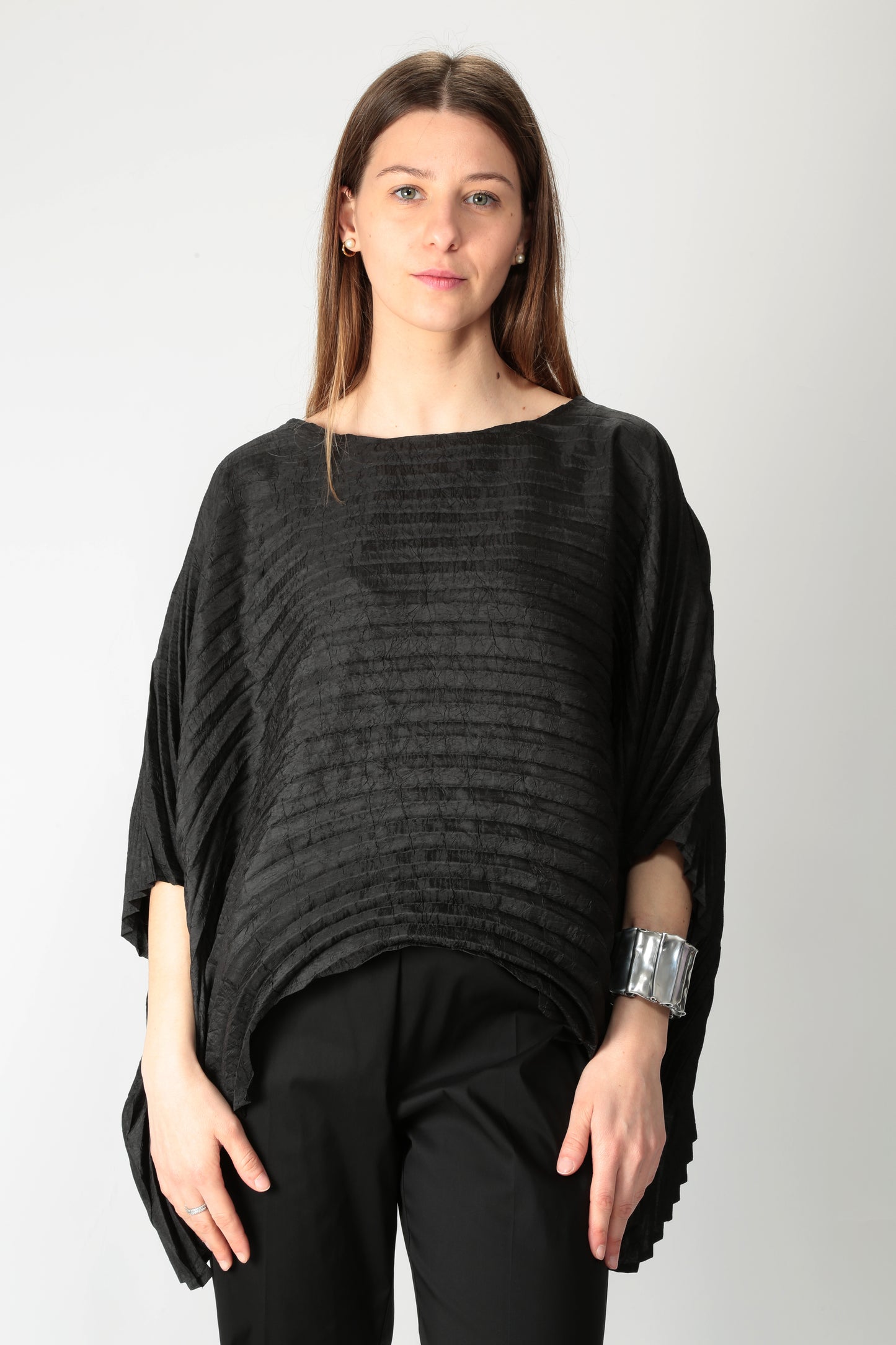 https://admin.shopify.com/store/gulieshop/products/15318316384605#:~:text=https%3A//www.gulieshop.it%20%E2%80%BA%20products%20%E2%80%BA%20meimeij%2Dtop%2Dampio%2Deffeto%2Dstropicciato%2Dm5edd0