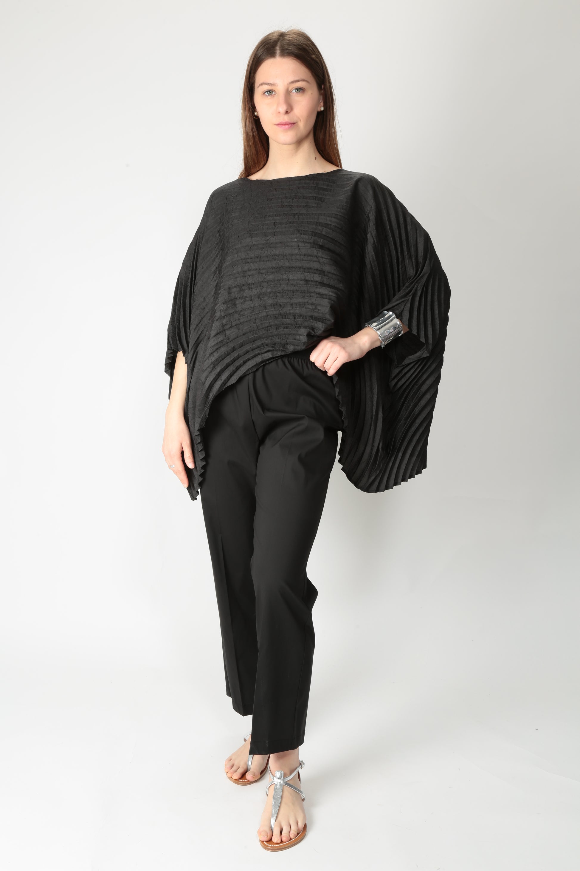 https://admin.shopify.com/store/gulieshop/products/15318316417373#:~:text=https%3A//www.gulieshop.it%20%E2%80%BA%20products%20%E2%80%BA%20meimeij%2Dpantalone%2Da%2Dsigaretta%2Dm5eb18