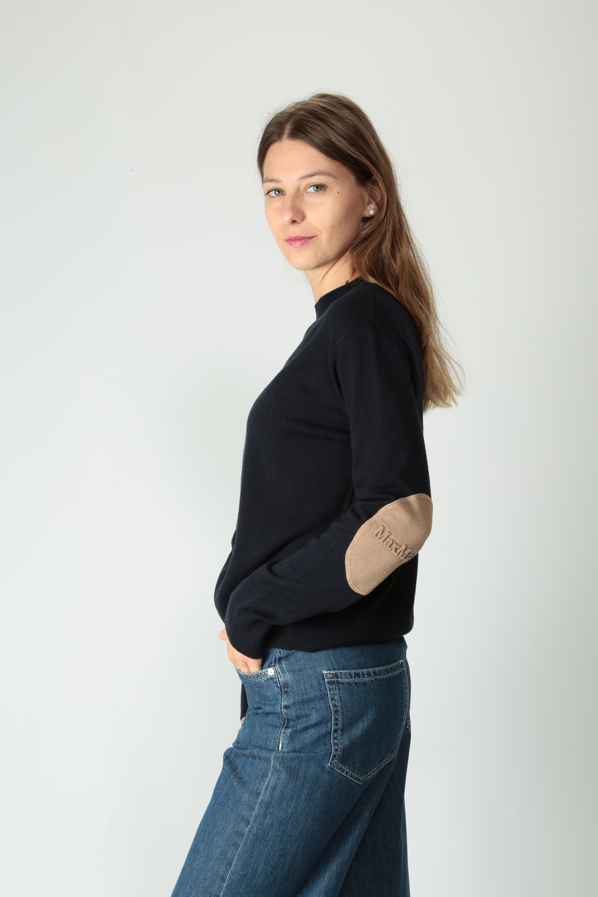 https://admin.shopify.com/store/gulieshop/products/15526145884509#:~:text=https%3A//www.gulieshop.it%20%E2%80%BA%20products%20%E2%80%BA%20s%2Dmaxmara%2Dmaglia%2Din%2Dpura%2Dlana%2Deco%2D2