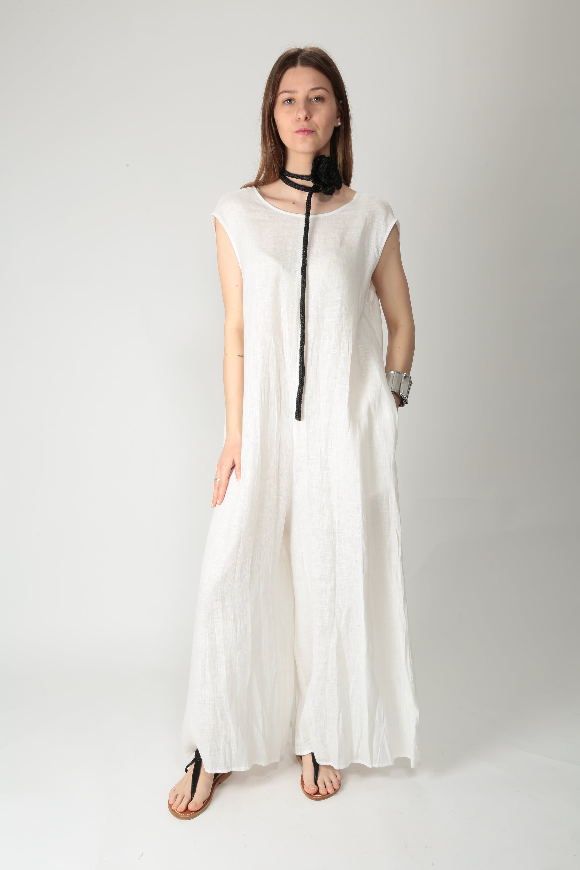 https://admin.shopify.com/store/gulieshop/products/15290035011933#:~:text=https%3A//www.gulieshop.it%20%E2%80%BA%20products%20%E2%80%BA%20l%2Dconti%2Djumpsuit%2Din%2Dlino%2Dkaren%2Dl5sl33