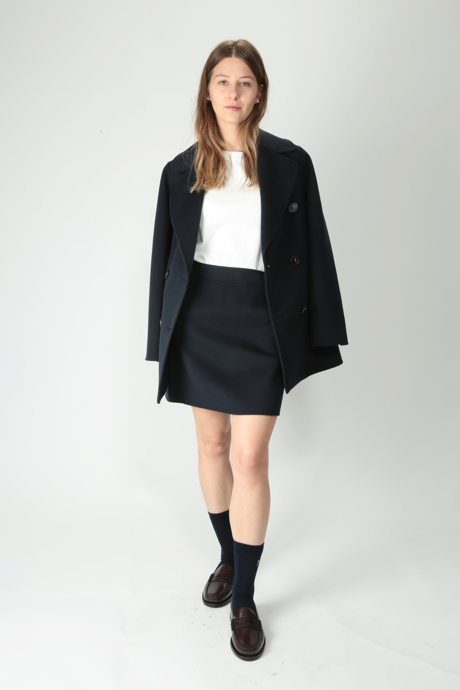 https://admin.shopify.com/store/gulieshop/products/15526146048349#:~:text=https%3A//www.gulieshop.it%20%E2%80%BA%20products%20%E2%80%BA%20s%2Dmaxmara%2Dgonna%2Dcorta%2Din%2Dlana%2Daida