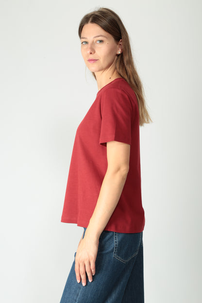 https://admin.shopify.com/store/gulieshop/products/15526145524061#:~:text=https%3A//www.gulieshop.it%20%E2%80%BA%20products%20%E2%80%BA%20s%2Dmaxmara%2Dt%2Dshirt%2Din%2Dcotone%2Dgemma%2D1