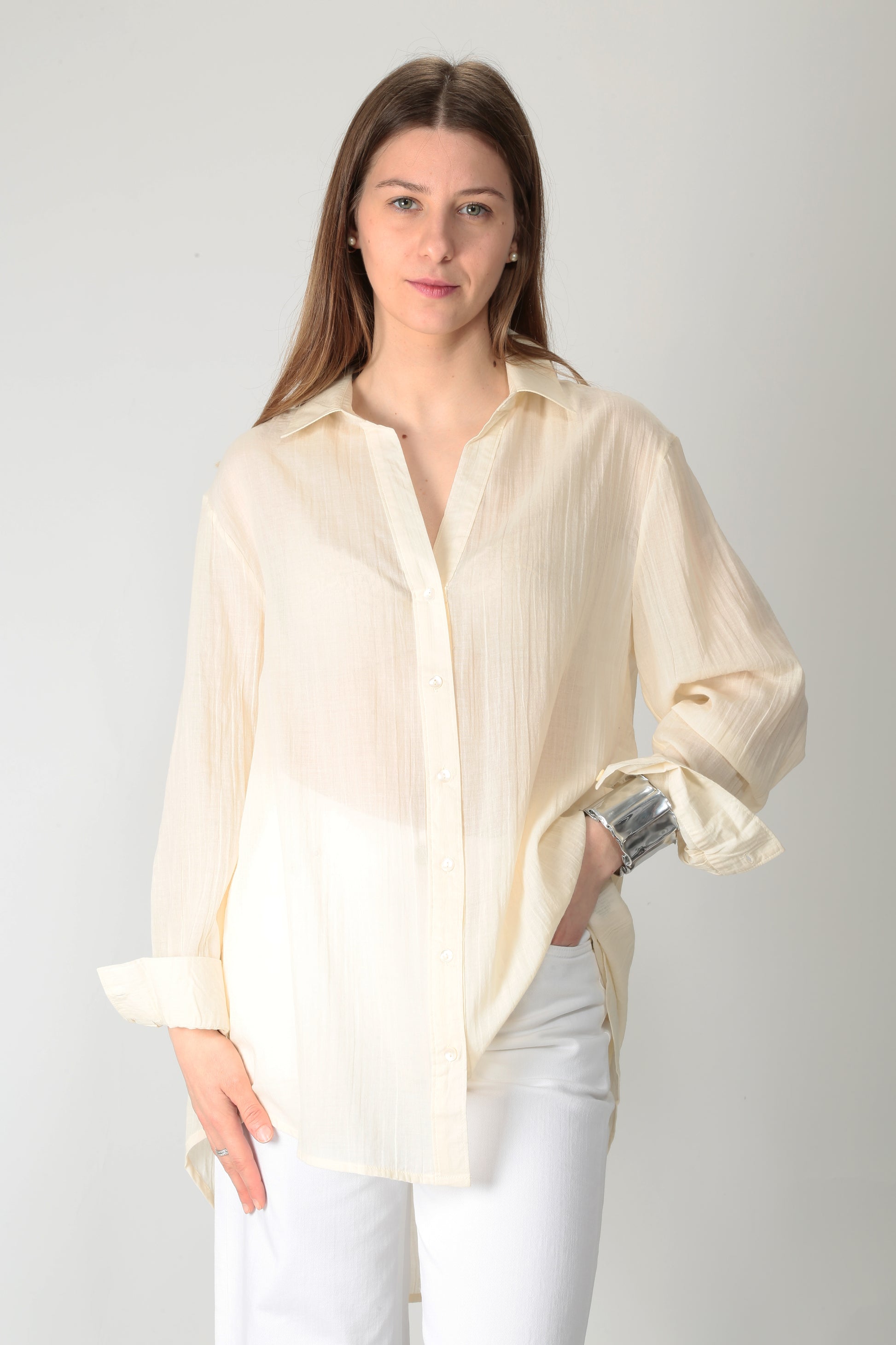 https://admin.shopify.com/store/gulieshop/products/15318343221597#:~:text=https%3A//www.gulieshop.it%20%E2%80%BA%20products%20%E2%80%BA%20diega%2Dcamicia%2Dlunga%2Din%2Dmussola%2Ddi%2Dcotone%2Dcentia%2D10321