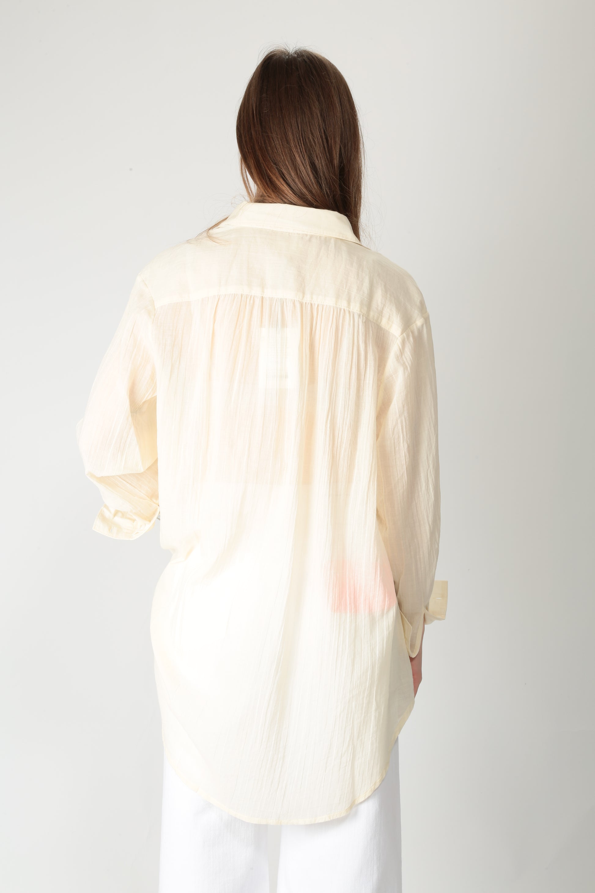 https://admin.shopify.com/store/gulieshop/products/15318343221597#:~:text=https%3A//www.gulieshop.it%20%E2%80%BA%20products%20%E2%80%BA%20diega%2Dcamicia%2Dlunga%2Din%2Dmussola%2Ddi%2Dcotone%2Dcentia%2D10321