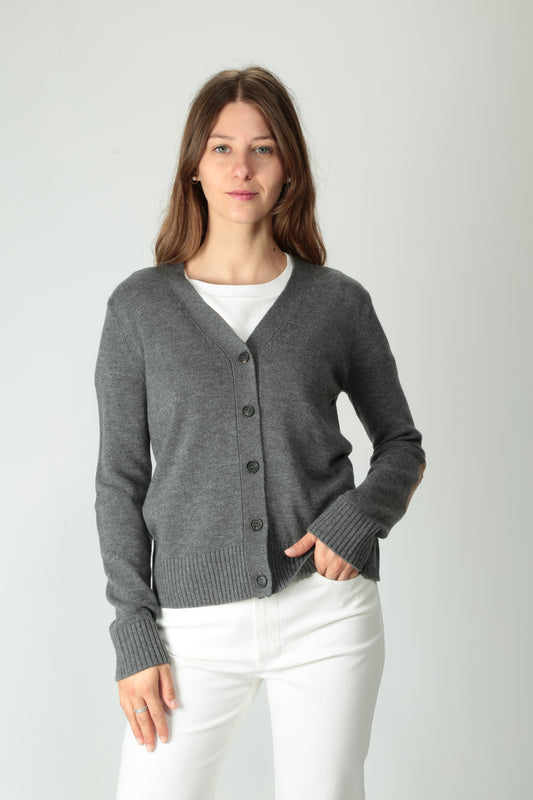 https://admin.shopify.com/store/gulieshop/products/15526145917277#:~:text=https%3A//www.gulieshop.it%20%E2%80%BA%20products%20%E2%80%BA%20s%2Dmaxmara%2Dcardigan%2Din%2Dpura%2Dlana%2Dapollo