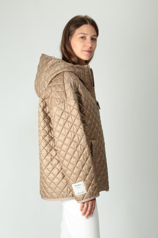 https://admin.shopify.com/store/gulieshop/products/15577928237405#:~:text=https%3A//www.gulieshop.it%20%E2%80%BA%20products%20%E2%80%BA%20maxmara%2Dthe%2Dcube%2Dgiacca%2Dimpermeabile%2Dreversibile%2Dleo