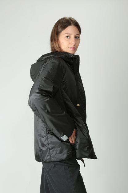 https://admin.shopify.com/store/gulieshop/products/15577928270173#:~:text=https%3A//www.gulieshop.it%20%E2%80%BA%20products%20%E2%80%BA%20maxmara%2Dthe%2Dcube%2Dgiacca%2Dimpermabile%2Dgreenh