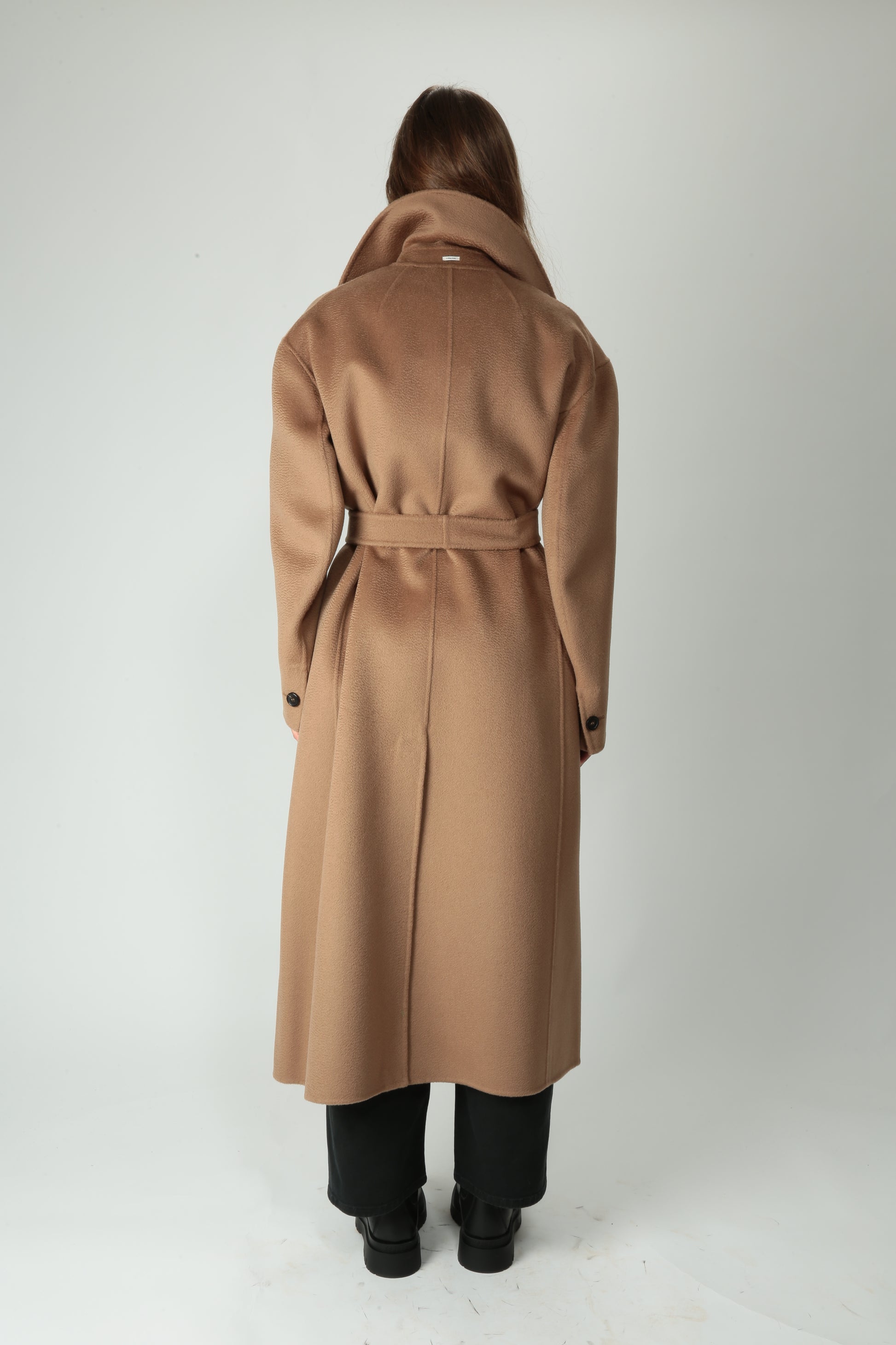 https://admin.shopify.com/store/gulieshop/products/15526146015581#:~:text=https%3A//www.gulieshop.it%20%E2%80%BA%20products%20%E2%80%BA%20s%2Dmaxmara%2Dcappotto%2Din%2Dlana%2De%2Dcachemire%2Ddoppiopetto%2Ddalila