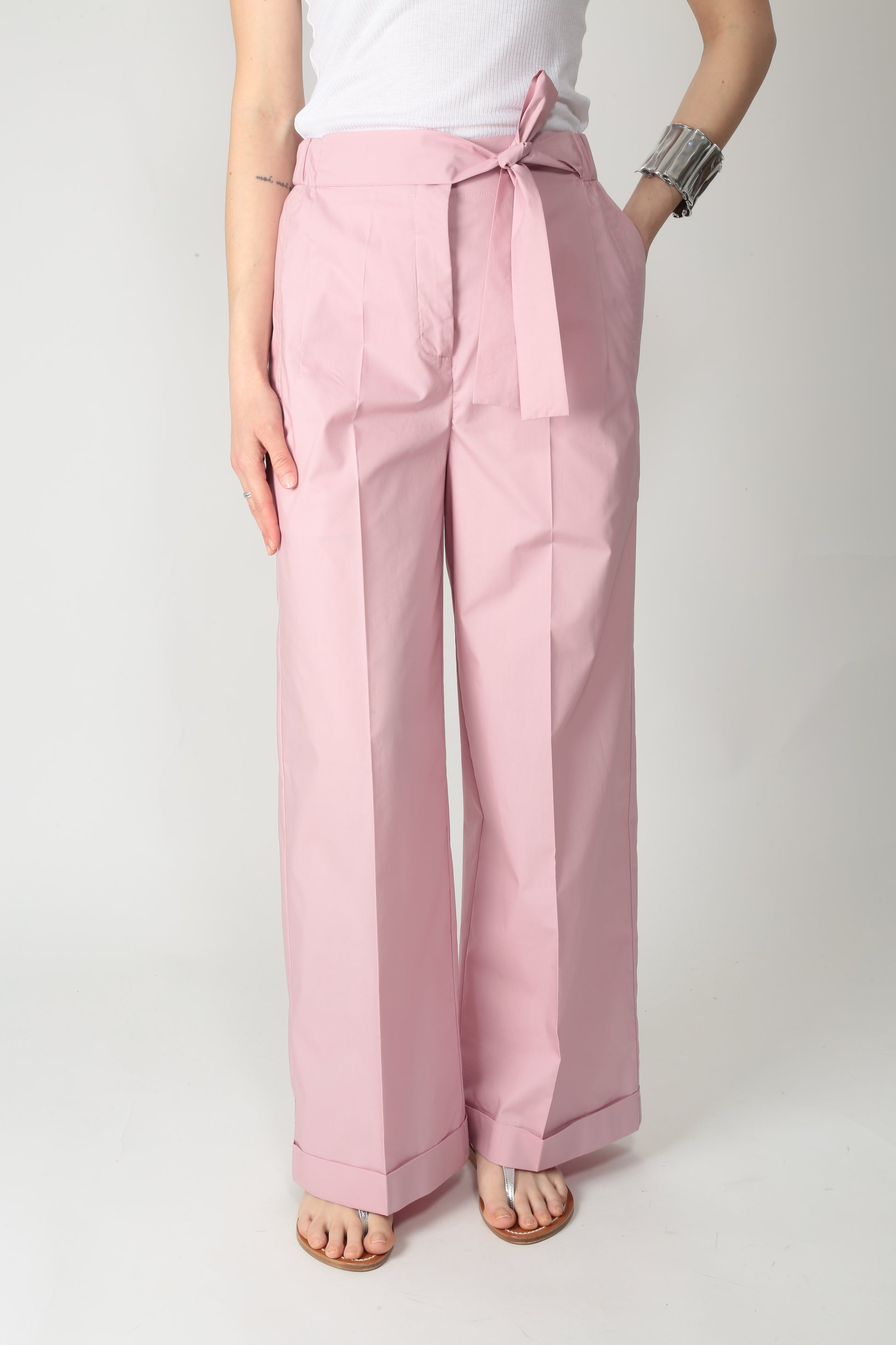 https://admin.shopify.com/store/gulieshop/products/15318341943645#:~:text=https%3A//www.gulieshop.it%20%E2%80%BA%20products%20%E2%80%BA%20solotre%2Dpantalone%2Dampio%2Dcon%2Dcintura%2Dm1d0209%2D2