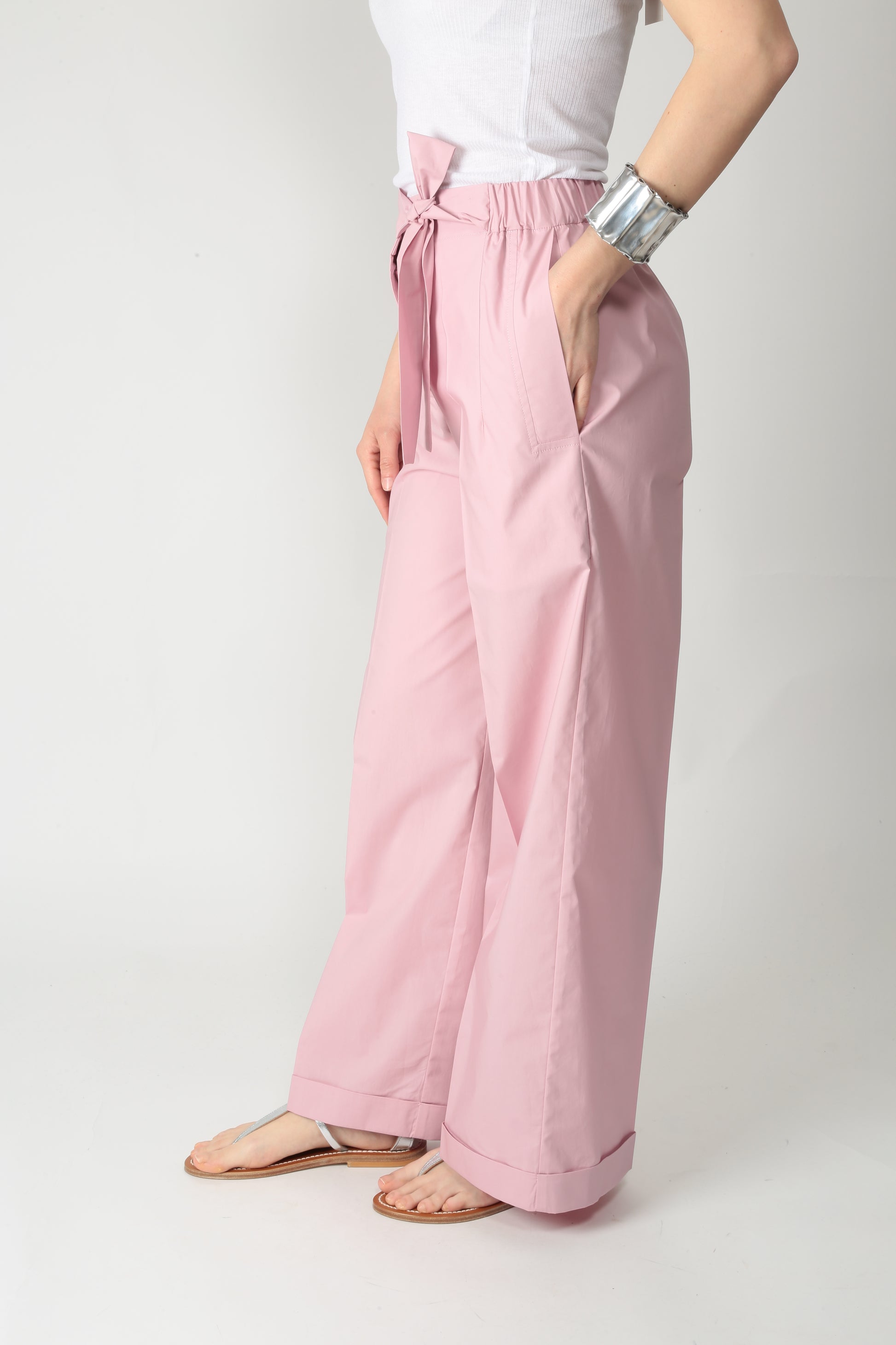 https://admin.shopify.com/store/gulieshop/products/15318341943645#:~:text=https%3A//www.gulieshop.it%20%E2%80%BA%20products%20%E2%80%BA%20solotre%2Dpantalone%2Dampio%2Dcon%2Dcintura%2Dm1d0209%2D2