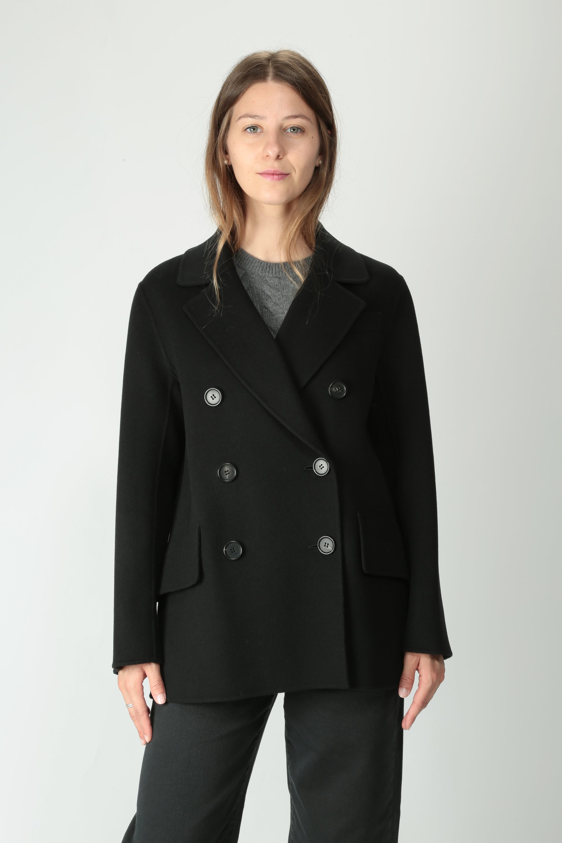 https://admin.shopify.com/store/gulieshop/products/15526145982813#:~:text=https%3A//www.gulieshop.it%20%E2%80%BA%20products%20%E2%80%BA%20s%2Dmaxmara%2Dgiacca%2Ddoppiopetto%2Din%2Dlana%2Dlukas