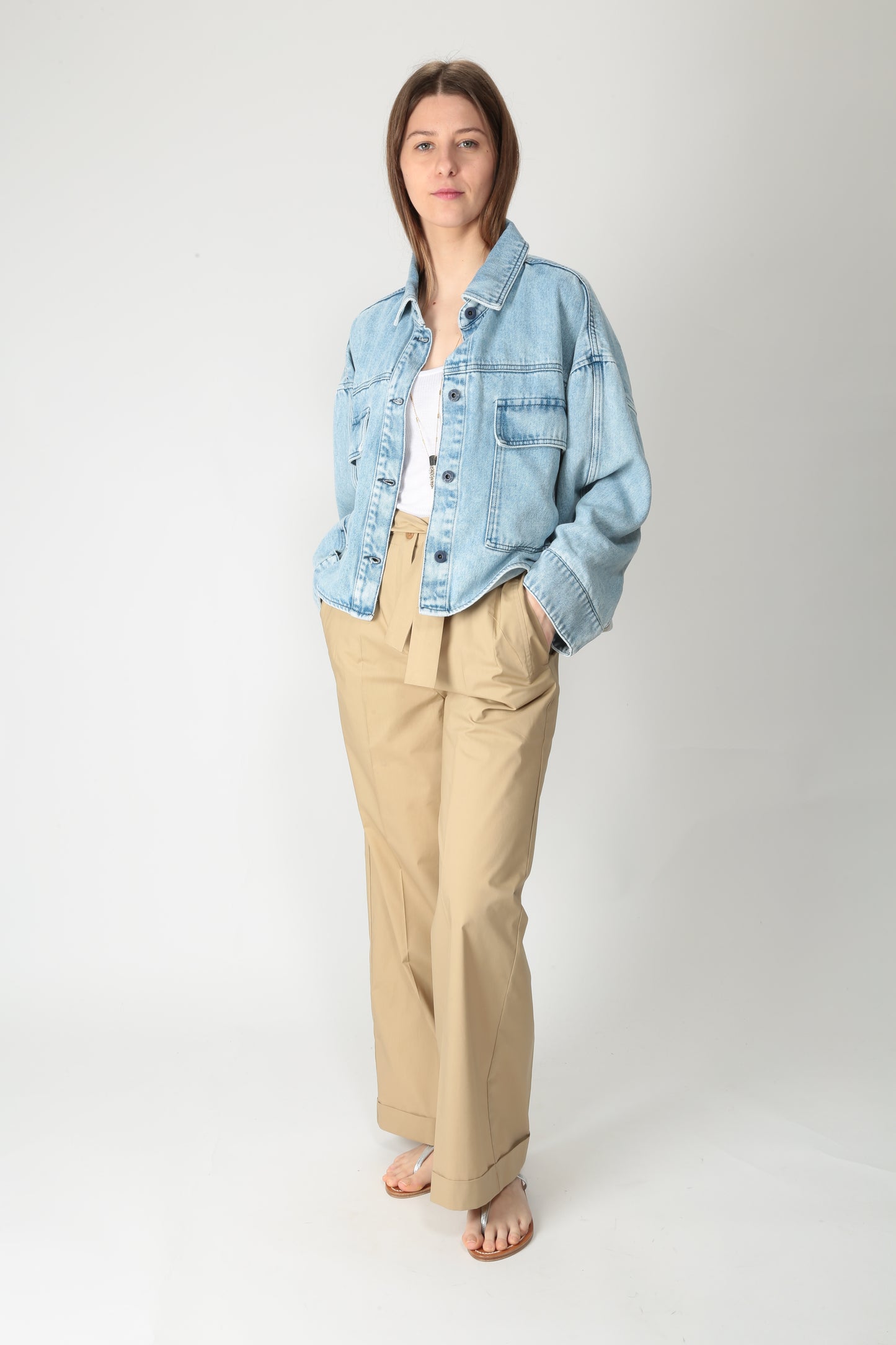 https://admin.shopify.com/store/gulieshop/products/15318342336861#:~:text=https%3A//www.gulieshop.it%20%E2%80%BA%20products%20%E2%80%BA%20solotre%2Dgiacca%2Ddi%2Djeans%2Dm1d0198