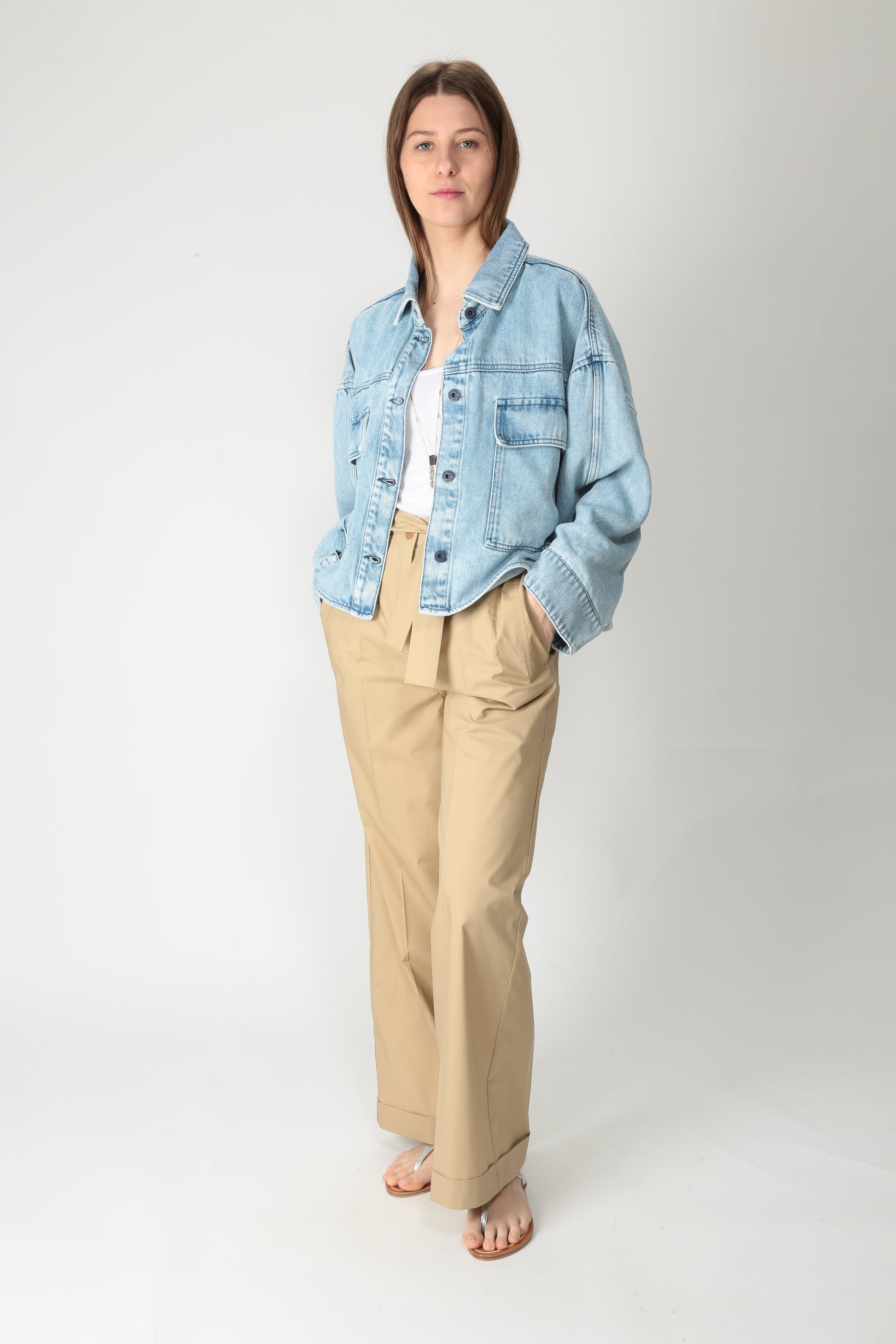 https://admin.shopify.com/store/gulieshop/products/15318342336861#:~:text=https%3A//www.gulieshop.it%20%E2%80%BA%20products%20%E2%80%BA%20solotre%2Dgiacca%2Ddi%2Djeans%2Dm1d0198