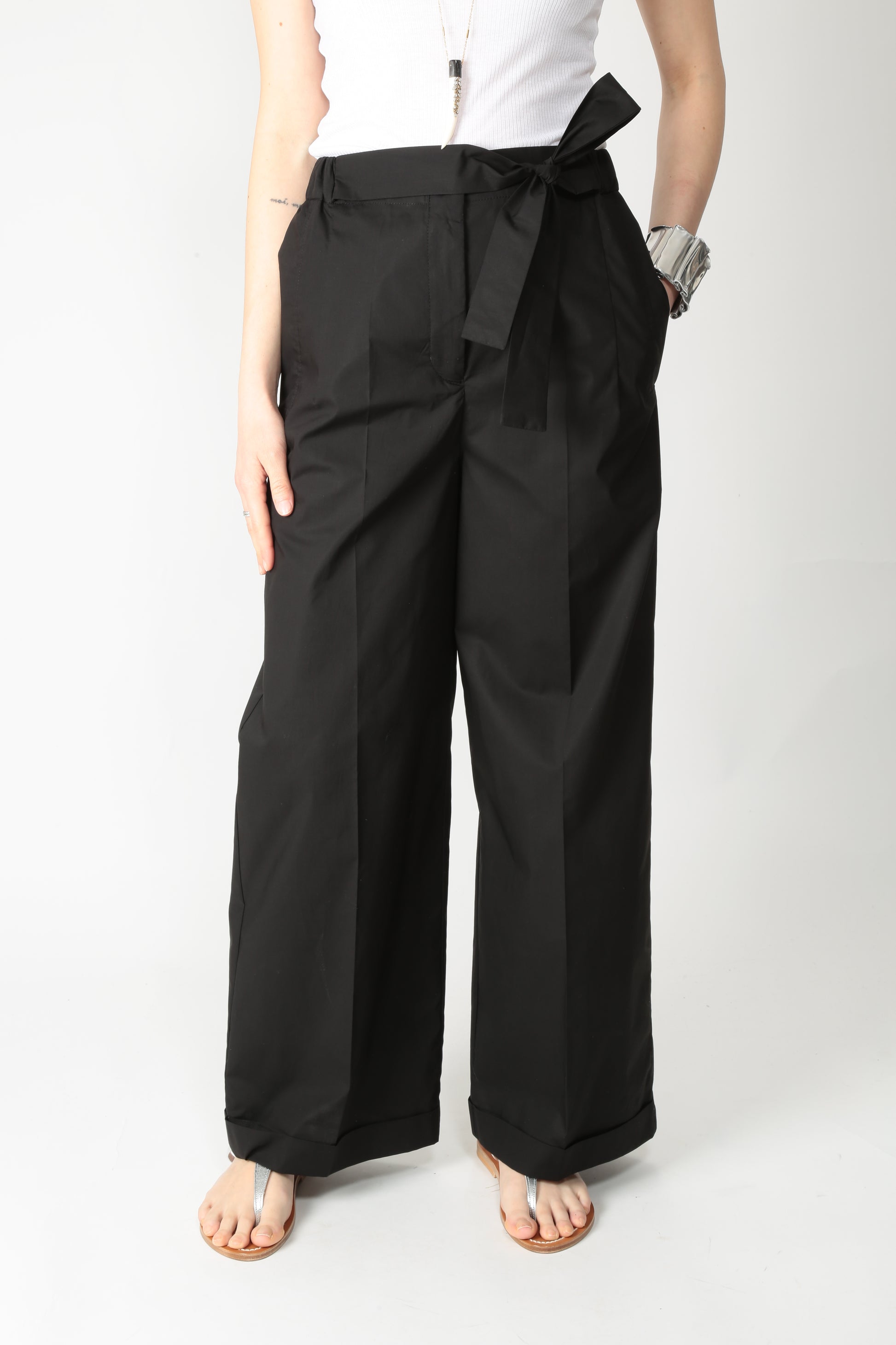 https://admin.shopify.com/store/gulieshop/products/15318341779805#:~:text=https%3A//www.gulieshop.it%20%E2%80%BA%20products%20%E2%80%BA%20solotre%2Dpantalone%2Dampio%2Dcon%2Dcintura%2Dm1d0209