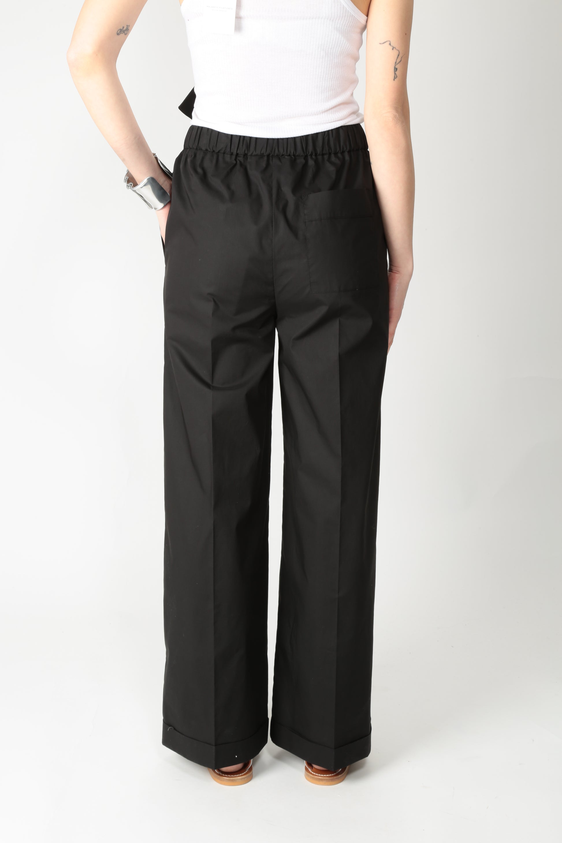 https://admin.shopify.com/store/gulieshop/products/15318341779805#:~:text=https%3A//www.gulieshop.it%20%E2%80%BA%20products%20%E2%80%BA%20solotre%2Dpantalone%2Dampio%2Dcon%2Dcintura%2Dm1d0209