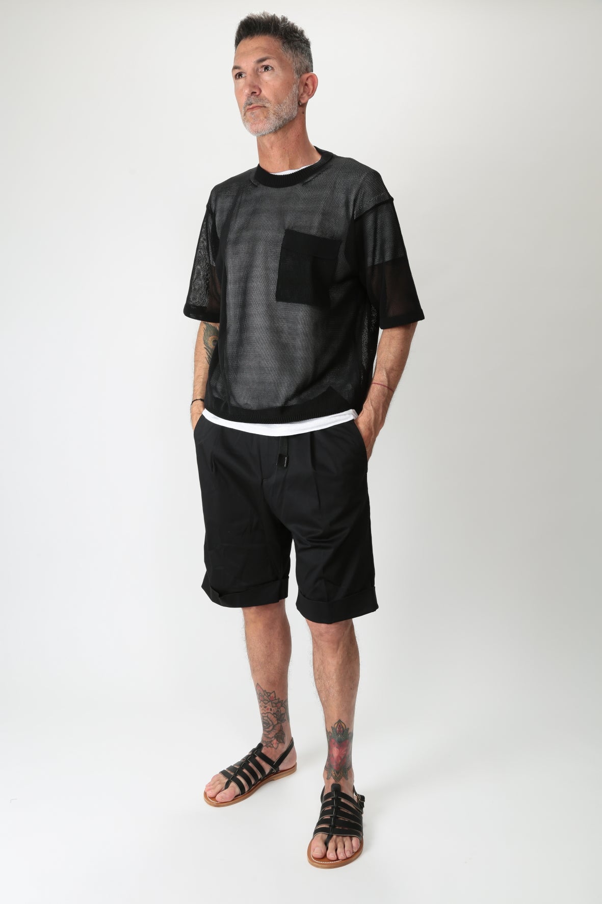 https://admin.shopify.com/store/gulieshop/products/9263492333917#:~:text=Invia-,White%20Sand%20Bermuda%20con%20pinces%2024SU5769,-Contenuto%20multimediale%201