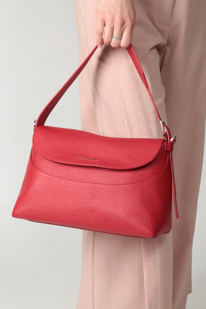 https://admin.shopify.com/store/gulieshop/products/15213637140829#:~:text=https%3A//www.gulieshop.it%20%E2%80%BA%20products%20%E2%80%BA%20orciani%2Dborsa%2Dnana%2Dsoft%2Din%2Dpelle%2Dmartellata%2Db02176