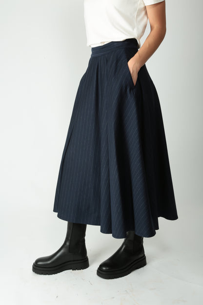 https://admin.shopify.com/store/gulieshop/products/15526133465437#:~:text=https%3A//www.gulieshop.it%20%E2%80%BA%20products%20%E2%80%BA%20maxmara%2Dmm%2Dgonna%2Din%2Dmisto%2Dviscosa%2Dpelota