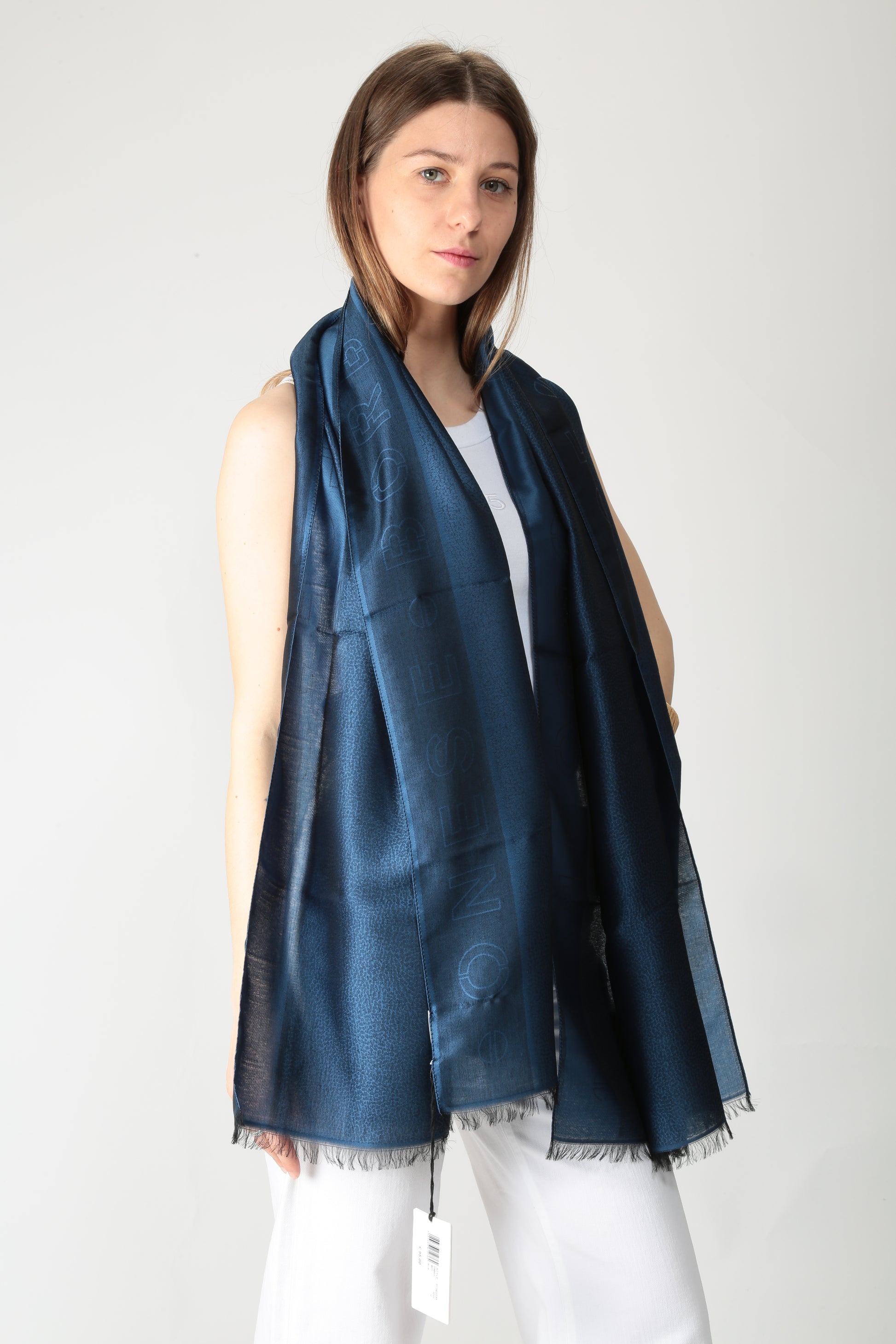 https://admin.shopify.com/store/gulieshop/products/15269743460701#:~:text=https%3A//www.gulieshop.it%20%E2%80%BA%20products%20%E2%80%BA%20borbonese%2Dstola%2Dop%2Dlogo%2Dmisto%2Dmodal%2D91060035006