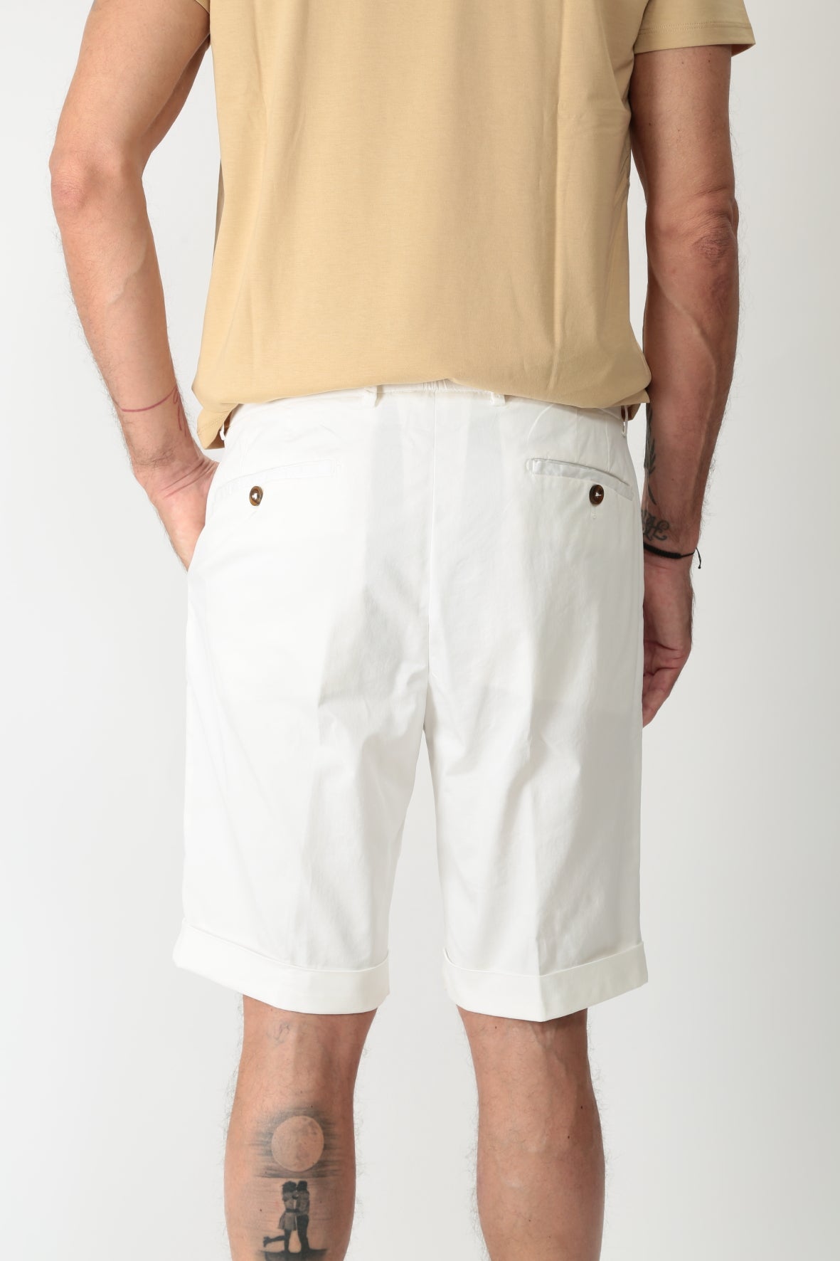 https://admin.shopify.com/store/gulieshop/products/9247559680349#:~:text=Invia-,Briglia%20Bermuda%20in%20cotone%20BG101%20324127,-Contenuto%20multimediale%204
