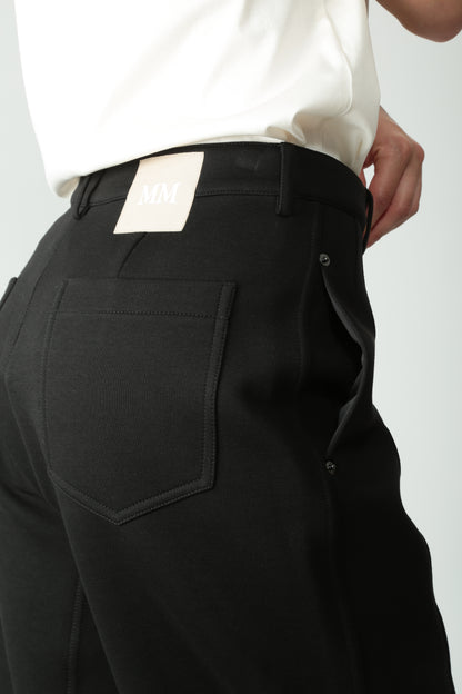 https://admin.shopify.com/store/gulieshop/products/15526133399901#:~:text=https%3A//www.gulieshop.it%20%E2%80%BA%20products%20%E2%80%BA%20maxmara%2Dmm%2Dpantalone%2Din%2Djersey%2Dpulvino