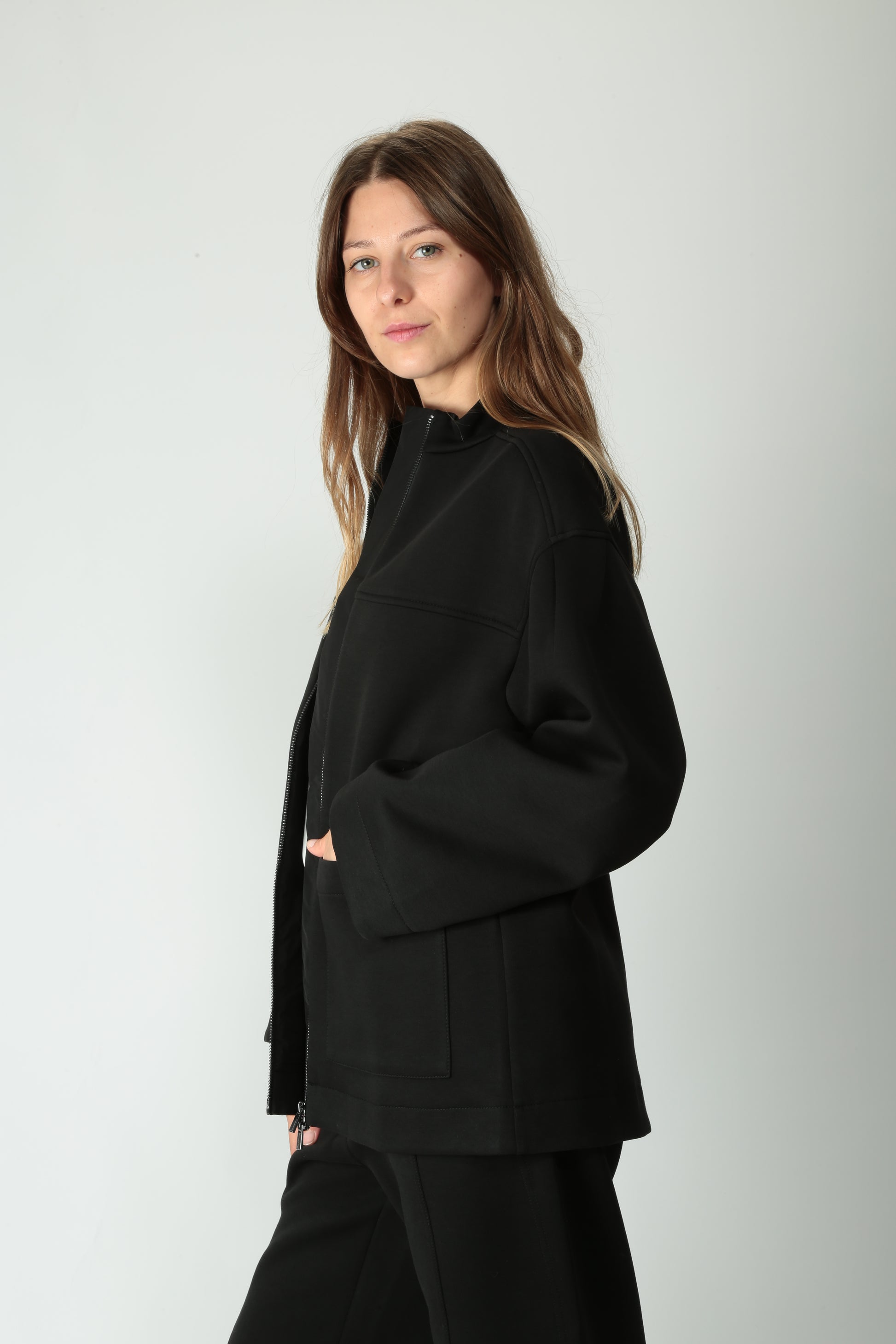 https://admin.shopify.com/store/gulieshop/products/15526133367133#:~:text=https%3A//www.gulieshop.it%20%E2%80%BA%20products%20%E2%80%BA%20maxmara%2Dmm%2Dgiacca%2Din%2Dfelpa%2Dcadice