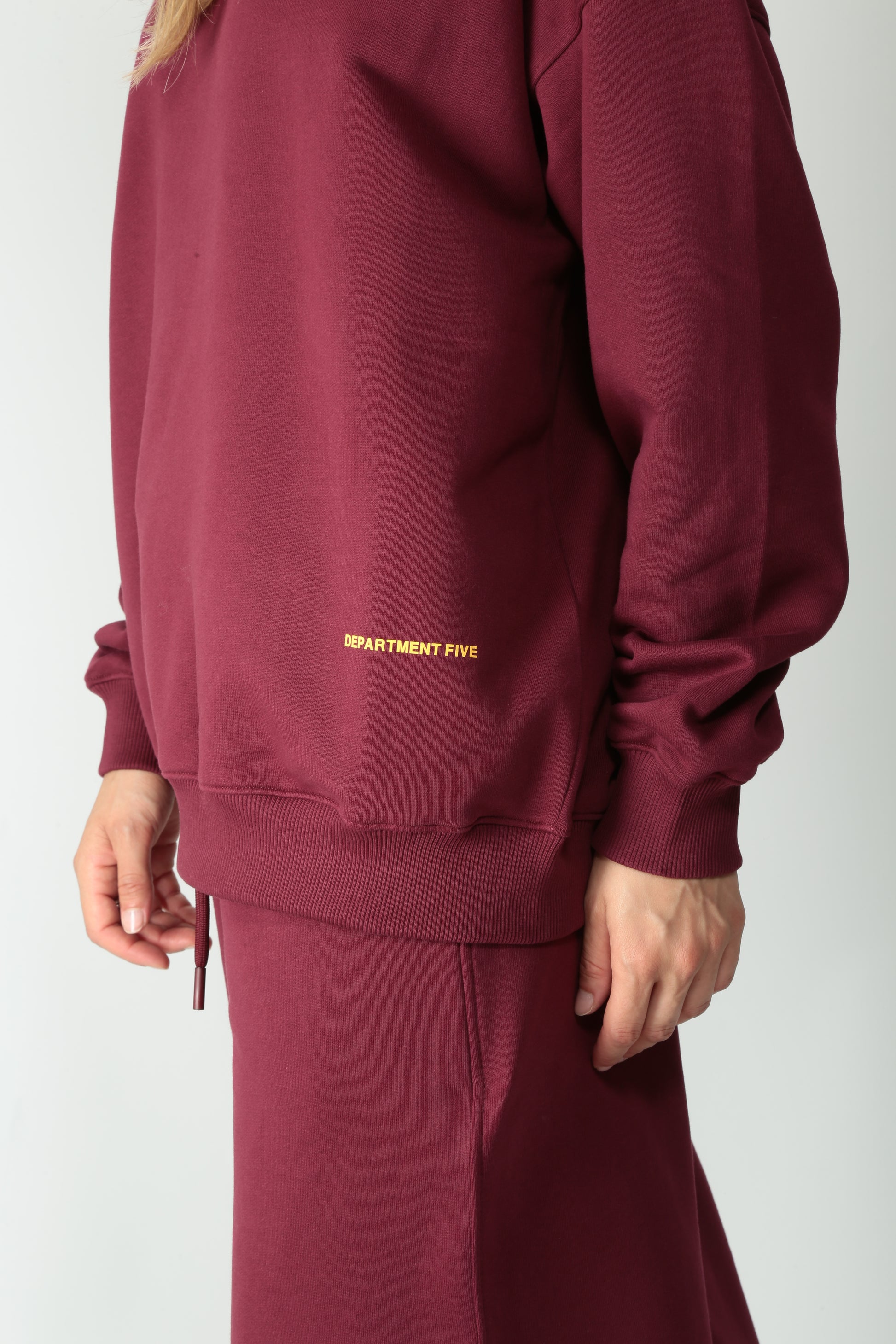 https://admin.shopify.com/store/gulieshop/products/15505929535837#:~:text=https%3A//www.gulieshop.it%20%E2%80%BA%20products%20%E2%80%BA%20department%2D5%2Dfelpa%2Dcon%2Dzip%2Ddietro%2Dvirginex%2Ddf51551d2ff0024000p07