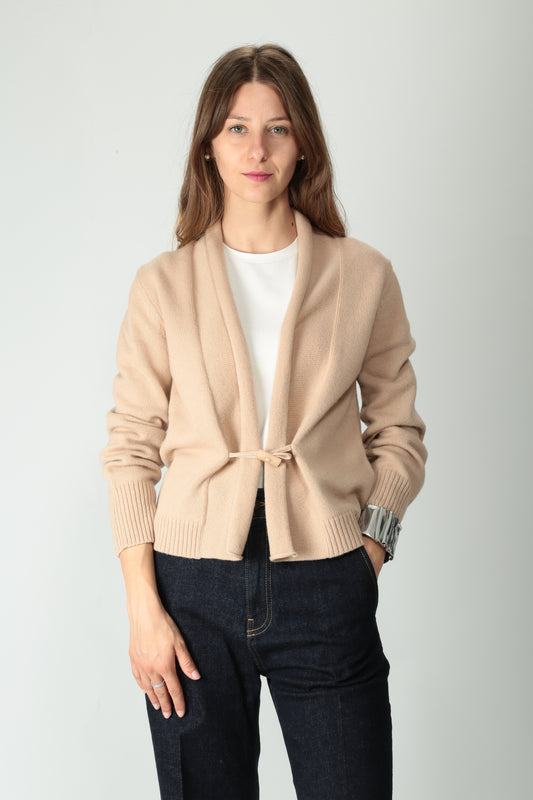 https://admin.shopify.com/store/gulieshop/products/15526133956957#:~:text=https%3A//www.gulieshop.it%20%E2%80%BA%20products%20%E2%80%BA%20kangra%2Dgiacca%2Dcardigan%2Din%2Dlana%2De%2Dcachemire%2D2604%2D04%2D39106