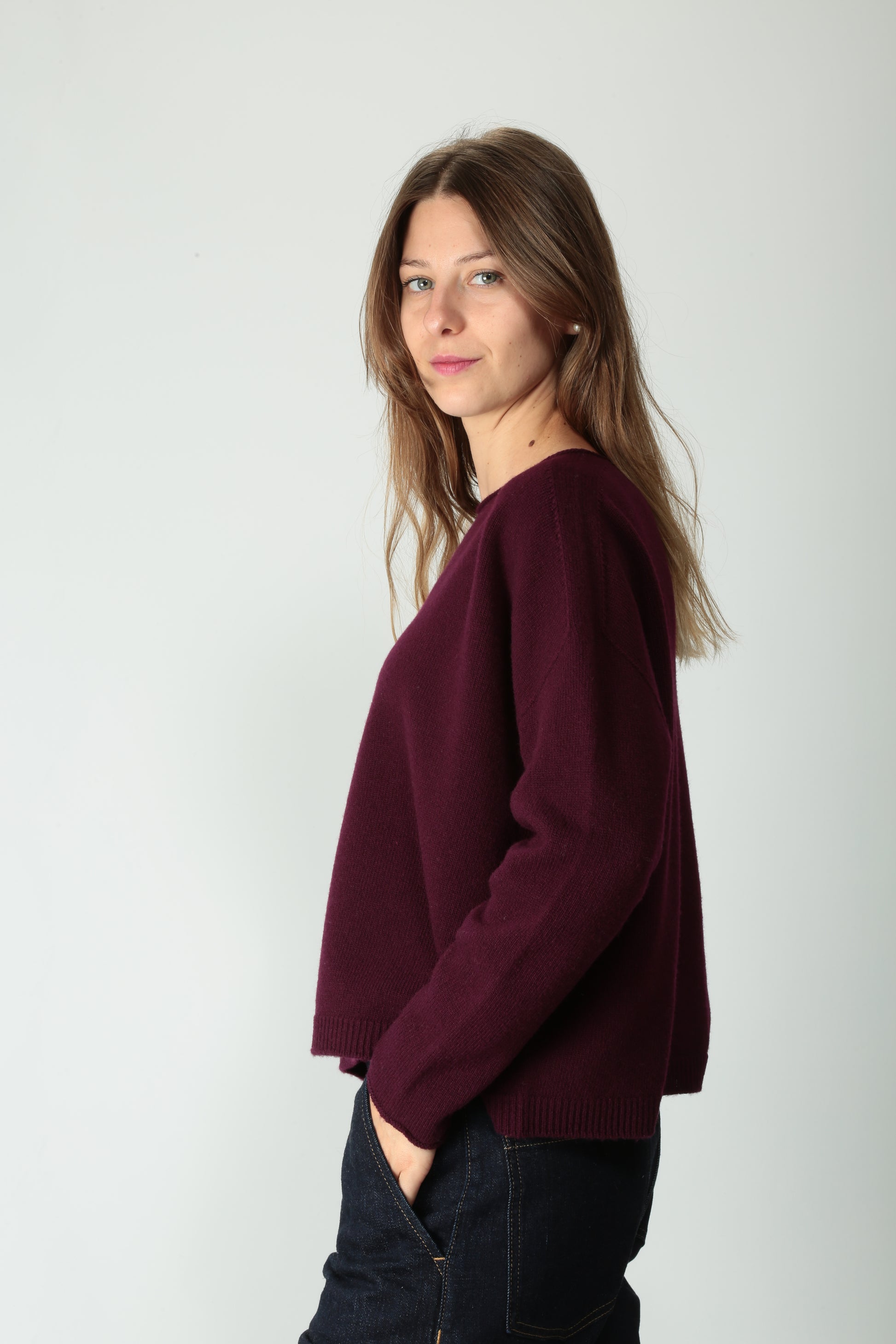 https://admin.shopify.com/store/gulieshop/products/15502401634653#:~:text=https%3A//www.gulieshop.it%20%E2%80%BA%20products%20%E2%80%BA%20maida%2Dmila%2Dmaglia%2Din%2Dpura%2Dlana%2D255m8200%2D1