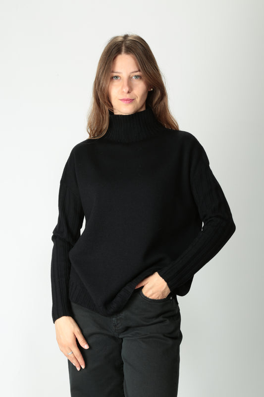 https://admin.shopify.com/store/gulieshop/products/15502401700189#:~:text=https%3A//www.gulieshop.it%20%E2%80%BA%20products%20%E2%80%BA%20maida%2Dmila%2Dmaglia%2Dampia%2Din%2Dlana%2D255m8122%2D1