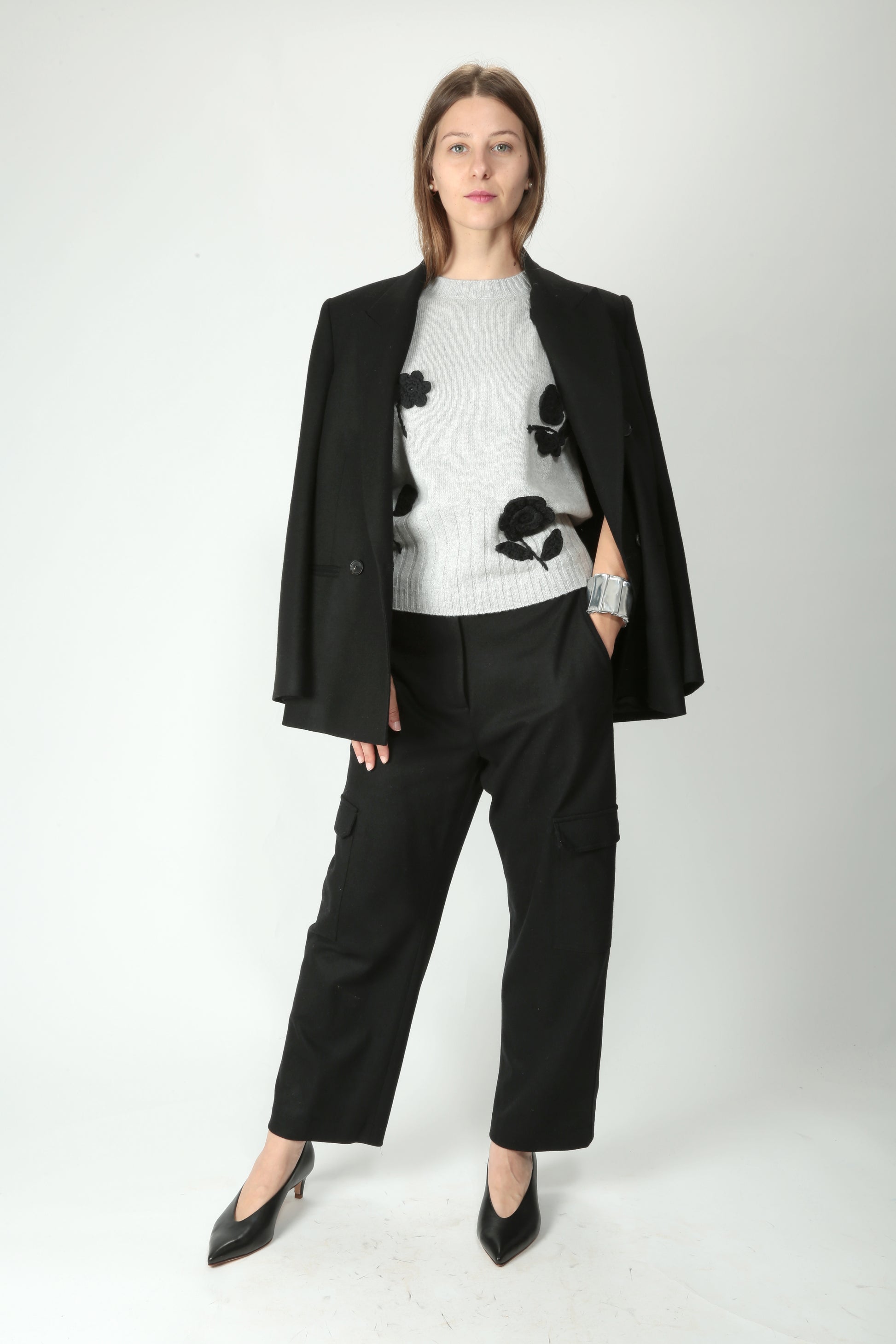 https://admin.shopify.com/store/gulieshop/products/15491874554205#:~:text=https%3A//www.gulieshop.it%20%E2%80%BA%20products%20%E2%80%BA%20l%2Dconti%2Dmaglia%2Dcon%2Dapplicazioni%2Dclaire%2Df5wc73