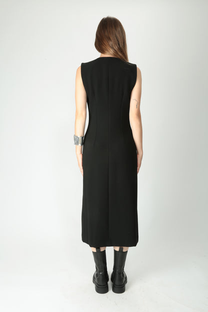 https://admin.shopify.com/store/gulieshop/products/15491874455901#:~:text=https%3A//www.gulieshop.it%20%E2%80%BA%20products%20%E2%80%BA%20l%2Dconti%2Dabito%2Dlungo%2Din%2Dcrepe%2Dtaylor%2Df5wm60