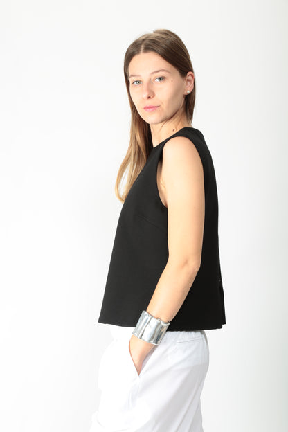 https://admin.shopify.com/store/gulieshop/products/15491875307869#:~:text=https%3A//www.gulieshop.it%20%E2%80%BA%20products%20%E2%80%BA%20l%2Dconti%2Dgilet%2Din%2Dviscosa%2Dstretch%2Df5si11