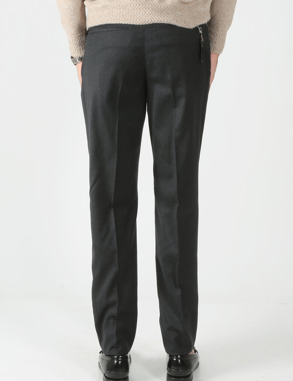 https://admin.shopify.com/store/gulieshop/products/8679906967901#:~:text=con%20le%20recensioni-,PT%20Torino%20Pantalone%20in%20lana%20Freedom%20CFFEZ00FDW%20CM13,-Contenuto%20multimediale%201
