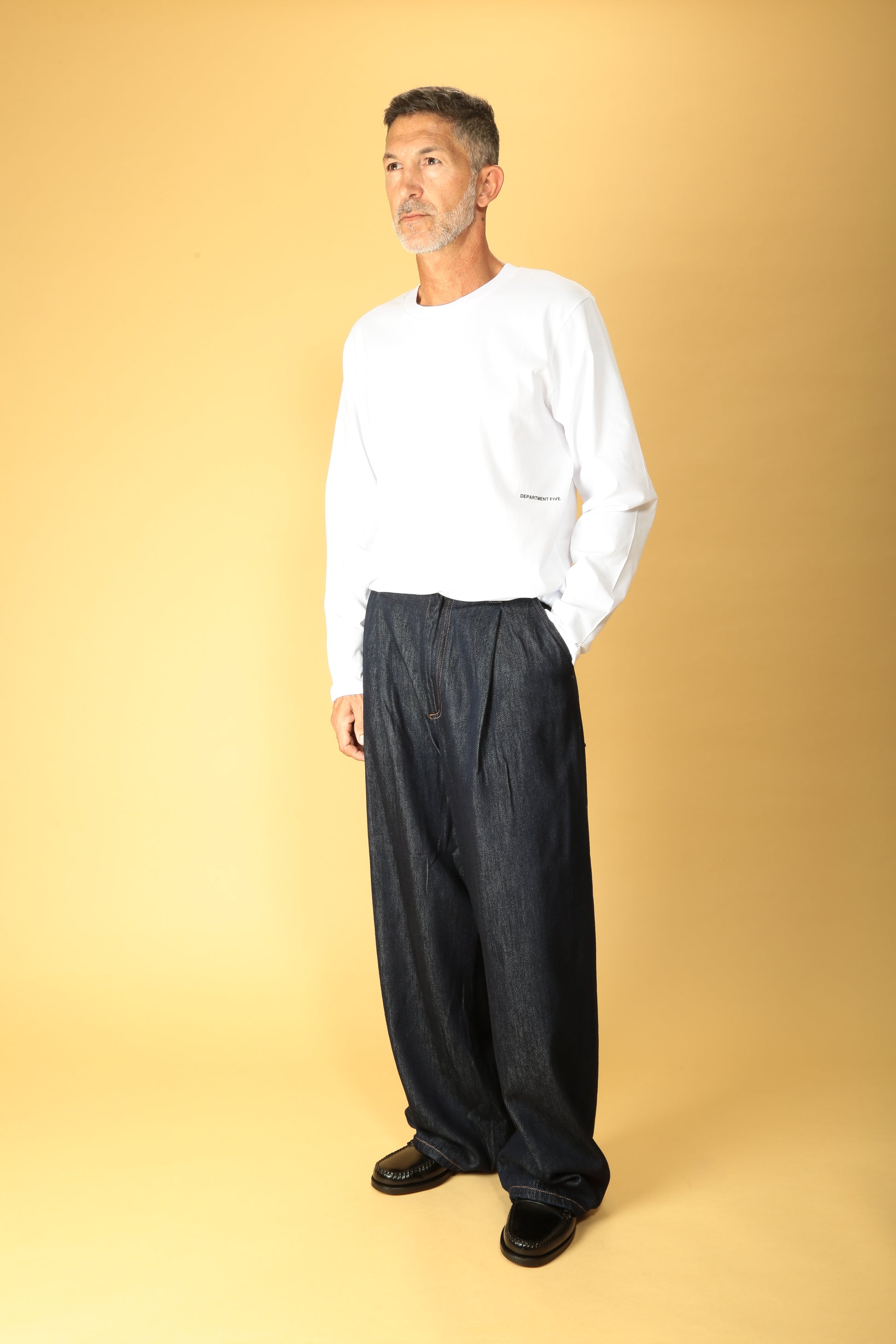 https://admin.shopify.com/store/gulieshop/products/15505929830749#:~:text=https%3A//www.gulieshop.it%20%E2%80%BA%20products%20%E2%80%BA%20department%2D5%2Djeans%2Dloose%2Dfit%2Dpailot%2Dup53351d2df0070083