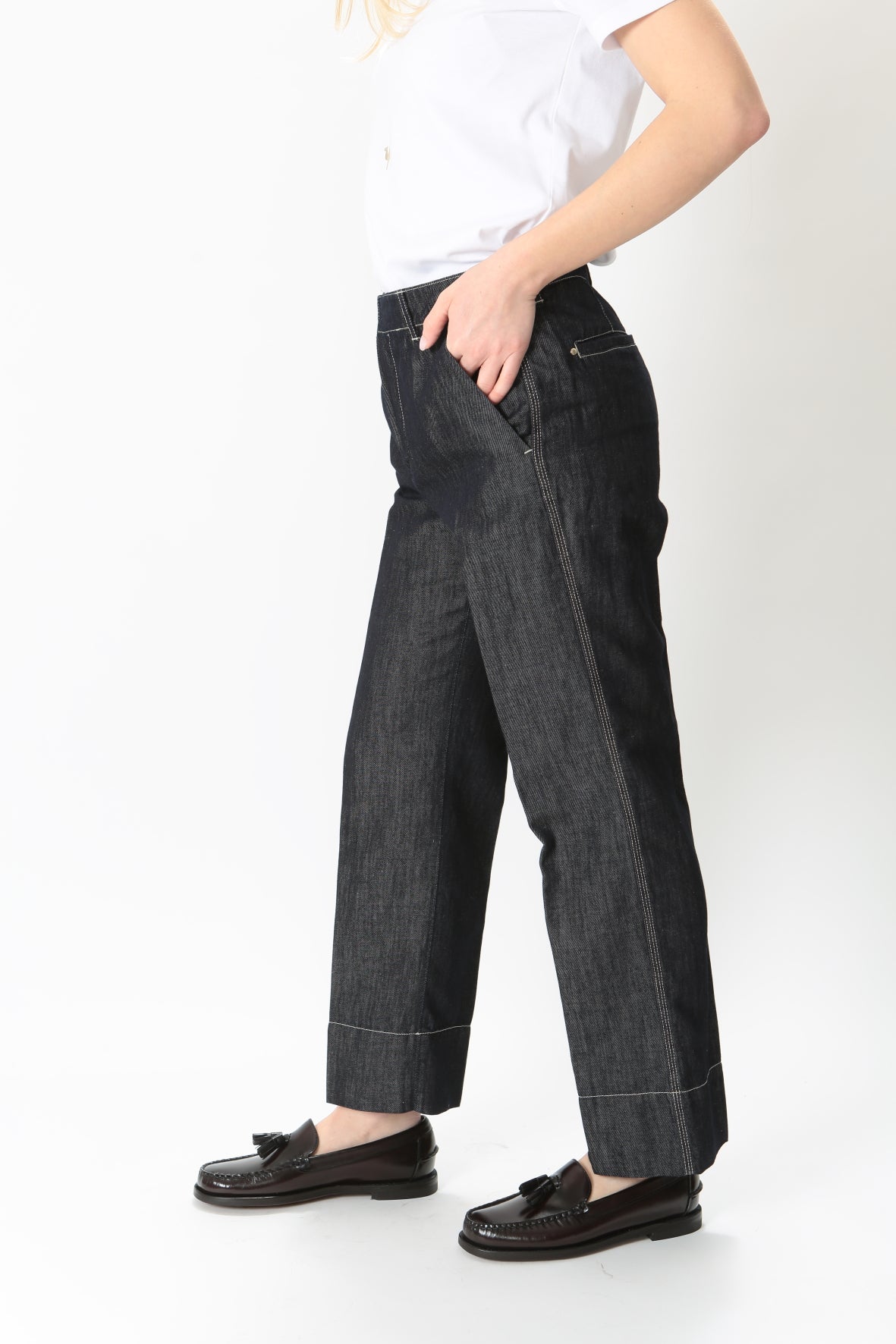 https://admin.shopify.com/store/gulieshop/products/8942156317021#:~:text=Invia-,%27S%20MaxMara%20Pantalone%20in%20denim%20Cecilie,-Contenuto%20multimediale%201