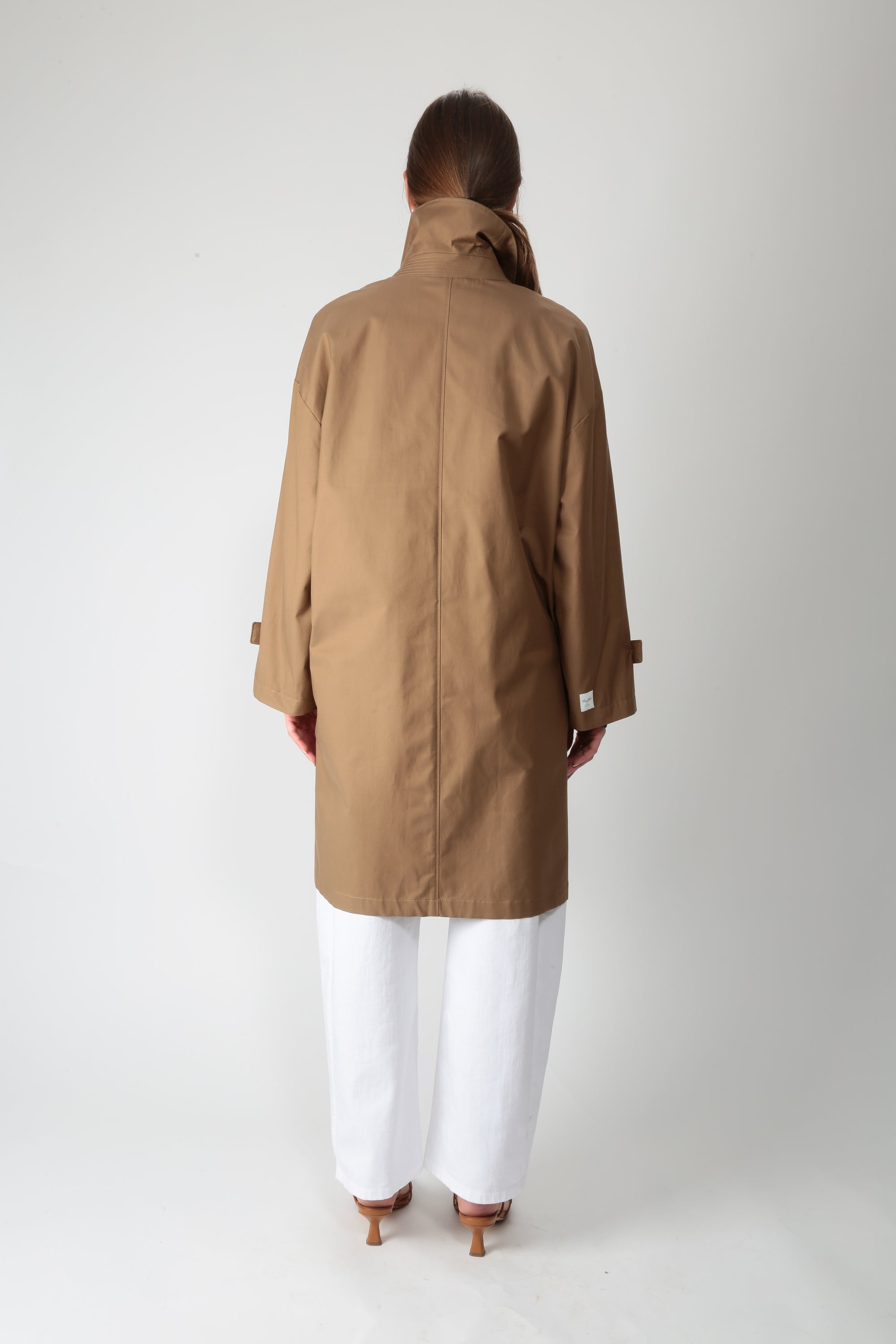 https://admin.shopify.com/store/gulieshop/products/15894316417373#:~:text=https%3A//www.gulieshop.it%20%E2%80%BA%20products%20%E2%80%BA%20maxmara%2Dthe%2Dcube%2Dcappotto%2Dsfoderato%2Dmtcpetali