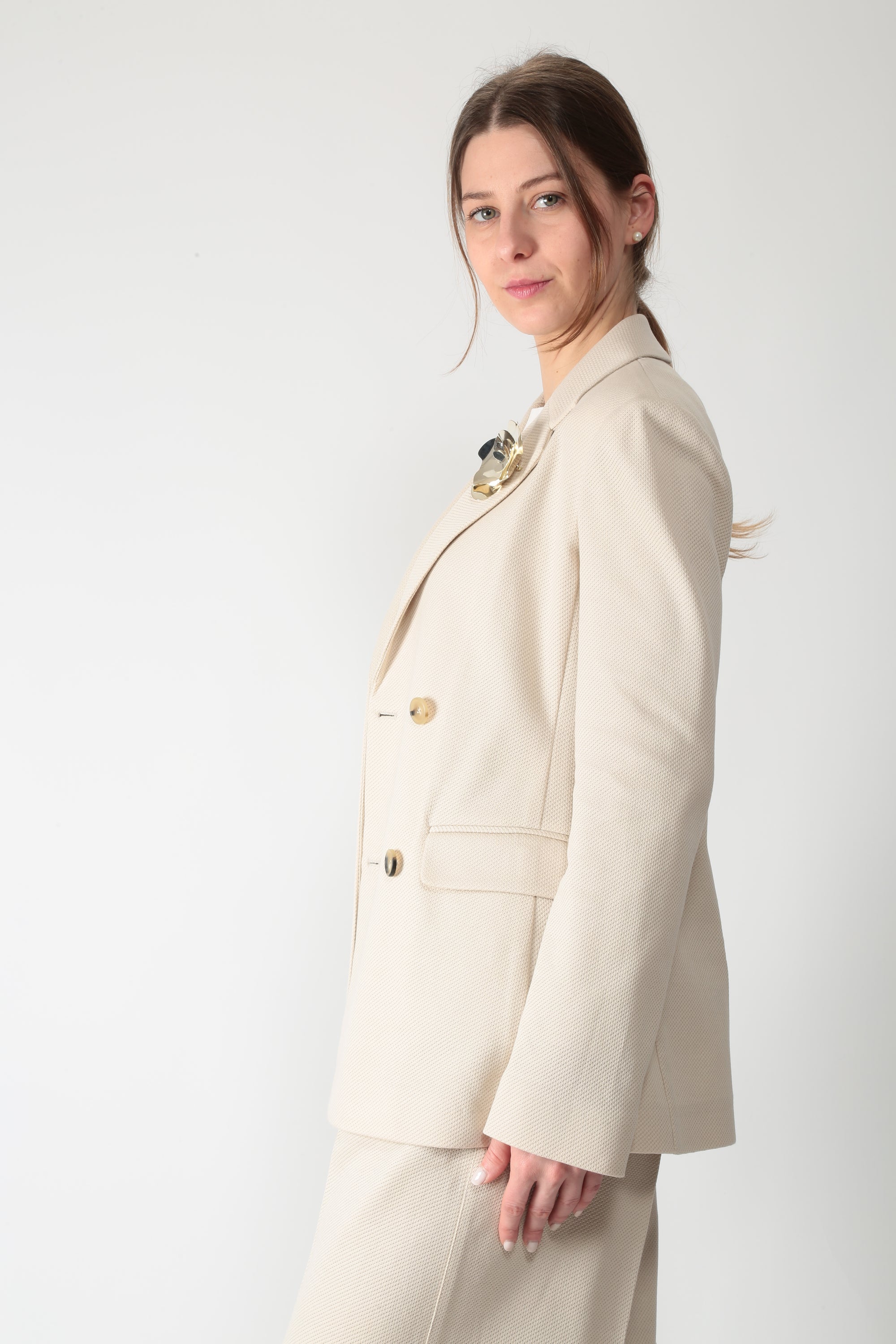 https://admin.shopify.com/store/gulieshop/products/15909785370973#:~:text=https%3A//www.gulieshop.it%20%E2%80%BA%20products%20%E2%80%BA%20maxmara%2Dmm%2Dgiacca%2Ddoppiopetto%2Dmmlrotondo