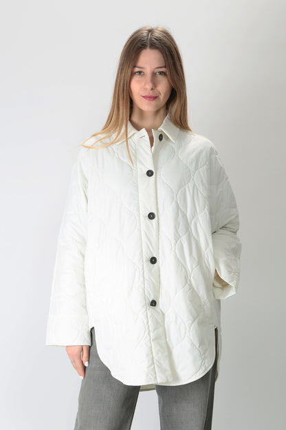 https://admin.shopify.com/store/gulieshop/products/9037169000797#:~:text=Invia-,L.%20Conti%20Piumino%20leggero%20oversize%20F4SW11,-Contenuto%20multimediale%201