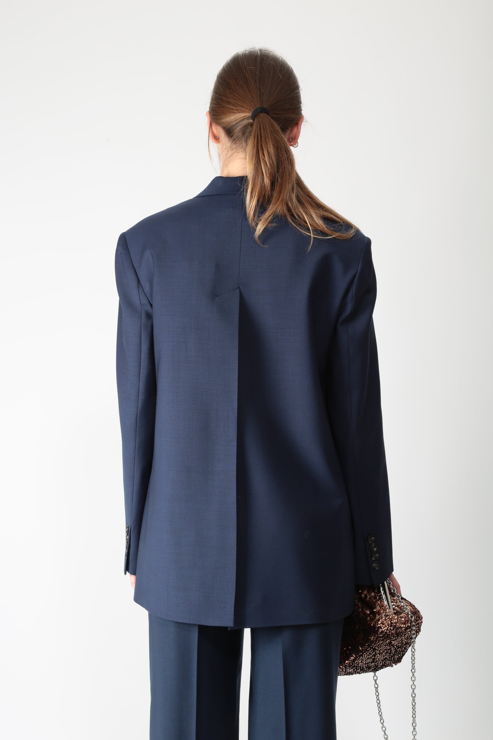 https://admin.shopify.com/store/gulieshop/products/15866794541405#:~:text=https%3A//www.gulieshop.it%20%E2%80%BA%20products%20%E2%80%BA%20meimeij%2Dgiacca%2Dmonopetto%2Dm6ph06