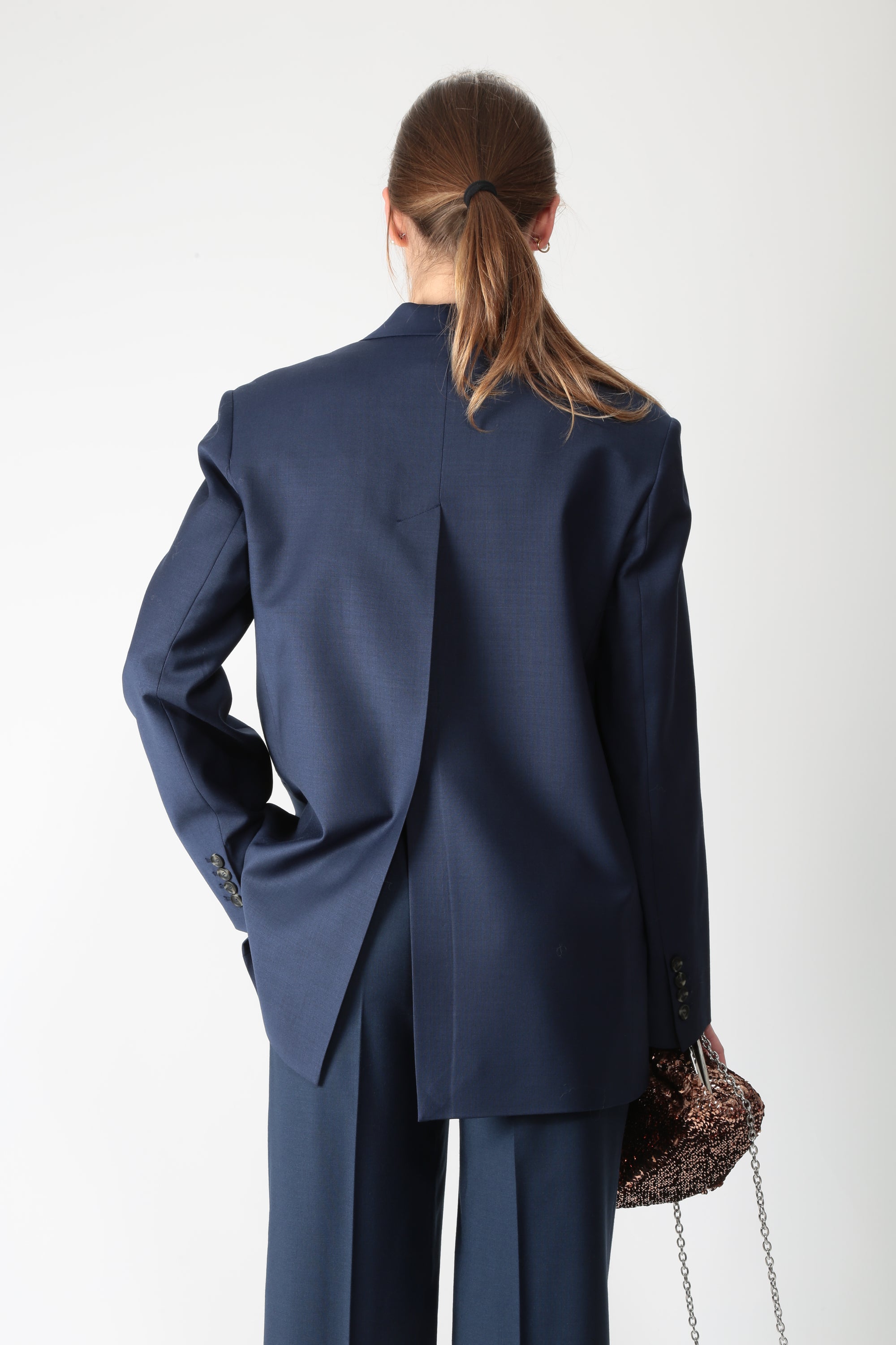 https://admin.shopify.com/store/gulieshop/products/15866794541405#:~:text=https%3A//www.gulieshop.it%20%E2%80%BA%20products%20%E2%80%BA%20meimeij%2Dgiacca%2Dmonopetto%2Dm6ph06