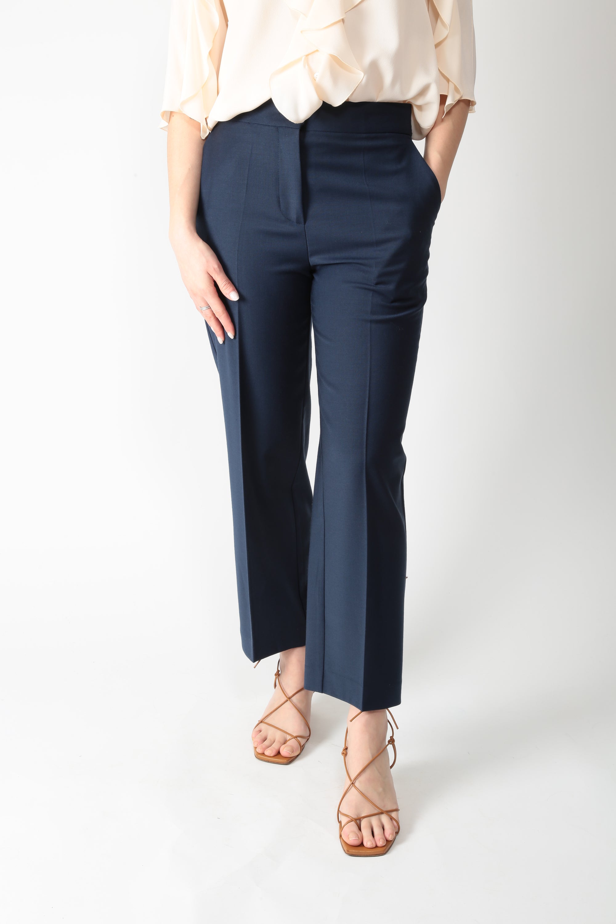 https://admin.shopify.com/store/gulieshop/products/15866795393373#:~:text=https%3A//www.gulieshop.it%20%E2%80%BA%20products%20%E2%80%BA%20meimeij%2Dpantalone%2Dfresco%2Ddi%2Dlana%2Dm6ph07
