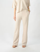 https://admin.shopify.com/store/gulieshop/products/8434917343581#:~:text=Invia-,Majestic%20Pantalone%20in%20viscosa%20con%20elastico%20M003%2DFPA135,-Contenuto%20multimediale%201