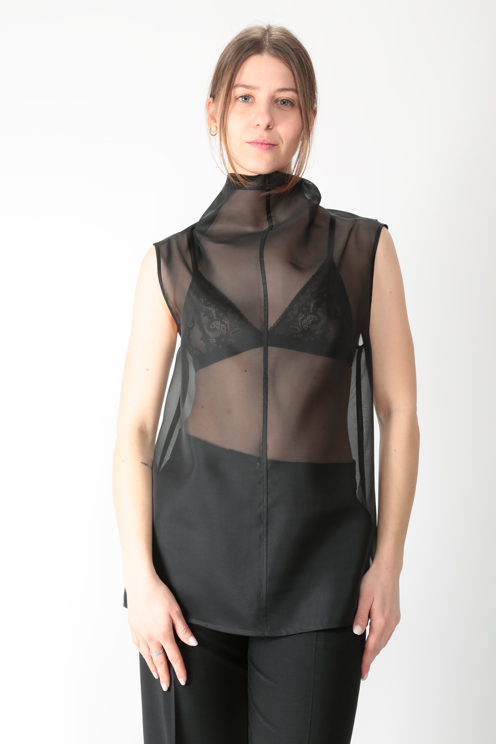 https://admin.shopify.com/store/gulieshop/products/16006686343517#:~:text=https%3A//www.gulieshop.it%20%E2%80%BA%20products%20%E2%80%BA%20meimeij%2Dtop%2Din%2Dtulle%2Dm6pag1%2D1