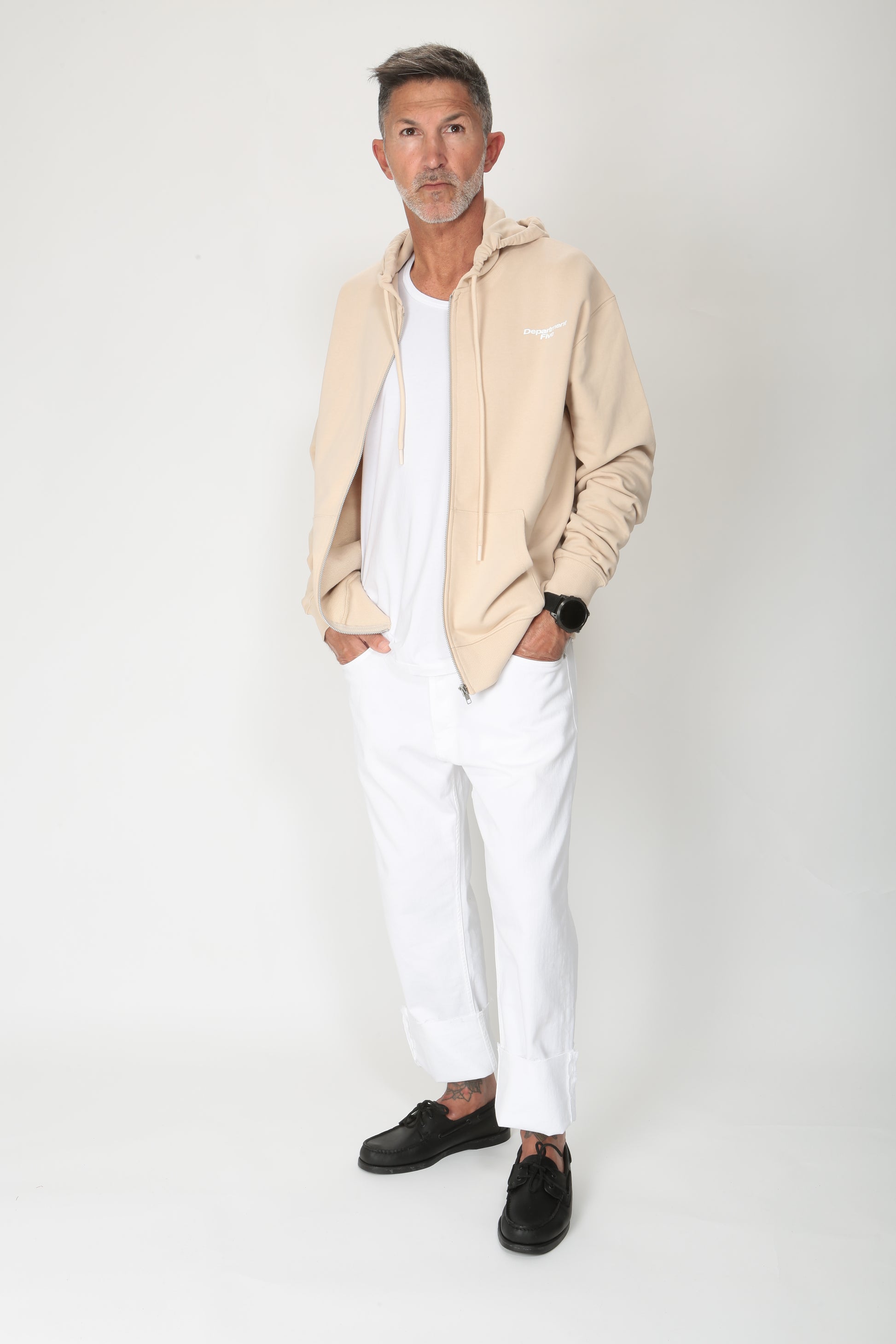 https://admin.shopify.com/store/gulieshop/products/15290051789149#:~:text=https%3A//www.gulieshop.it%20%E2%80%BA%20products%20%E2%80%BA%20department%2D5%2Djeans%2Dmusso%2Dup51850d1ds0004346tv