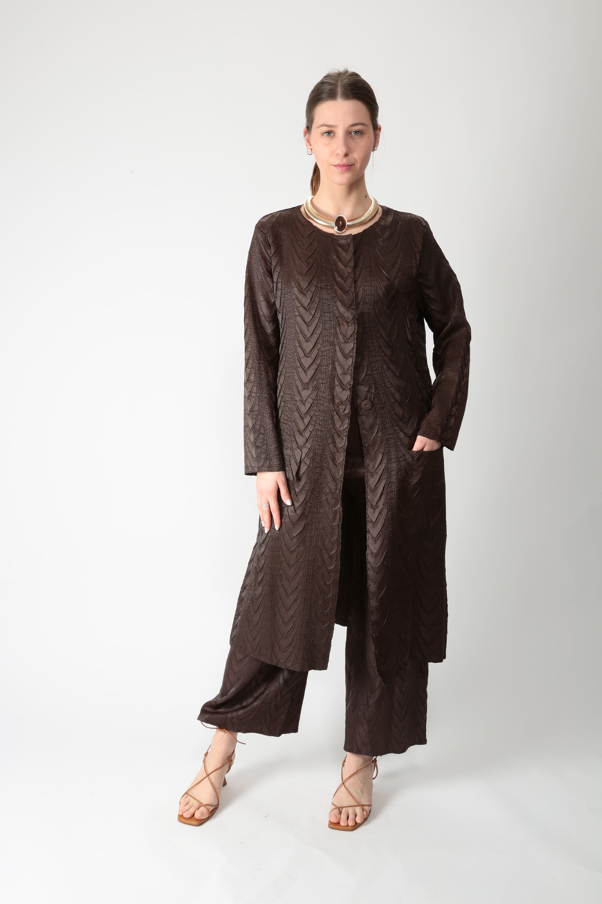 https://admin.shopify.com/store/gulieshop/products/15866795229533#:~:text=https%3A//www.gulieshop.it%20%E2%80%BA%20products%20%E2%80%BA%20meimeij%2Dpantalone%2Dampio%2Dm6py02%2D1